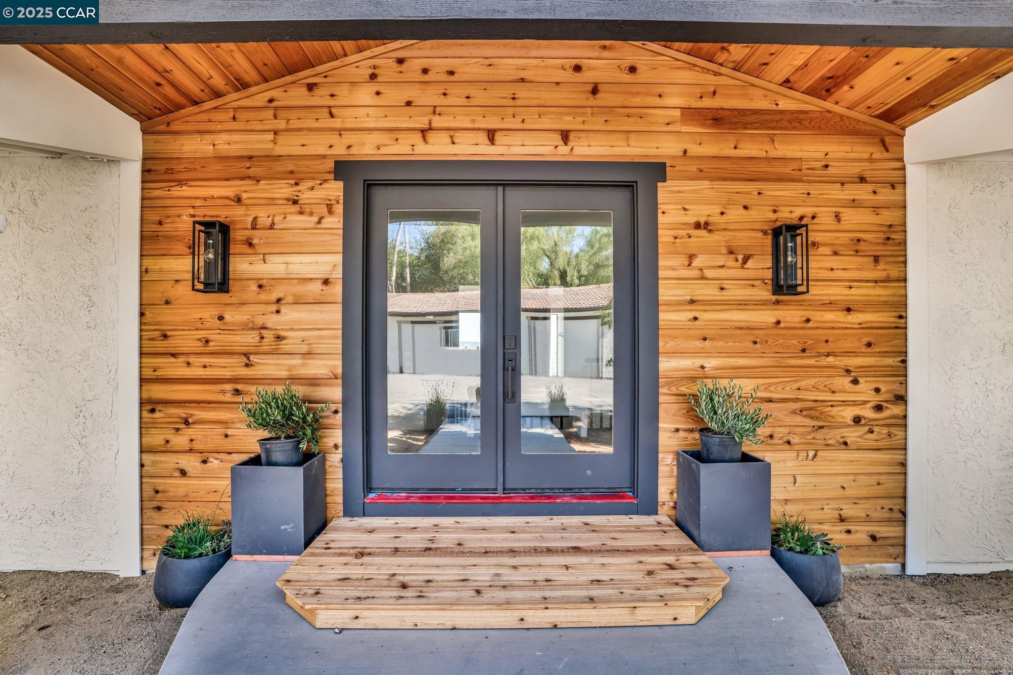 Detail Gallery Image 3 of 60 For 5505 Old School Rd, Pleasanton,  CA 94588 - 4 Beds | 2/1 Baths