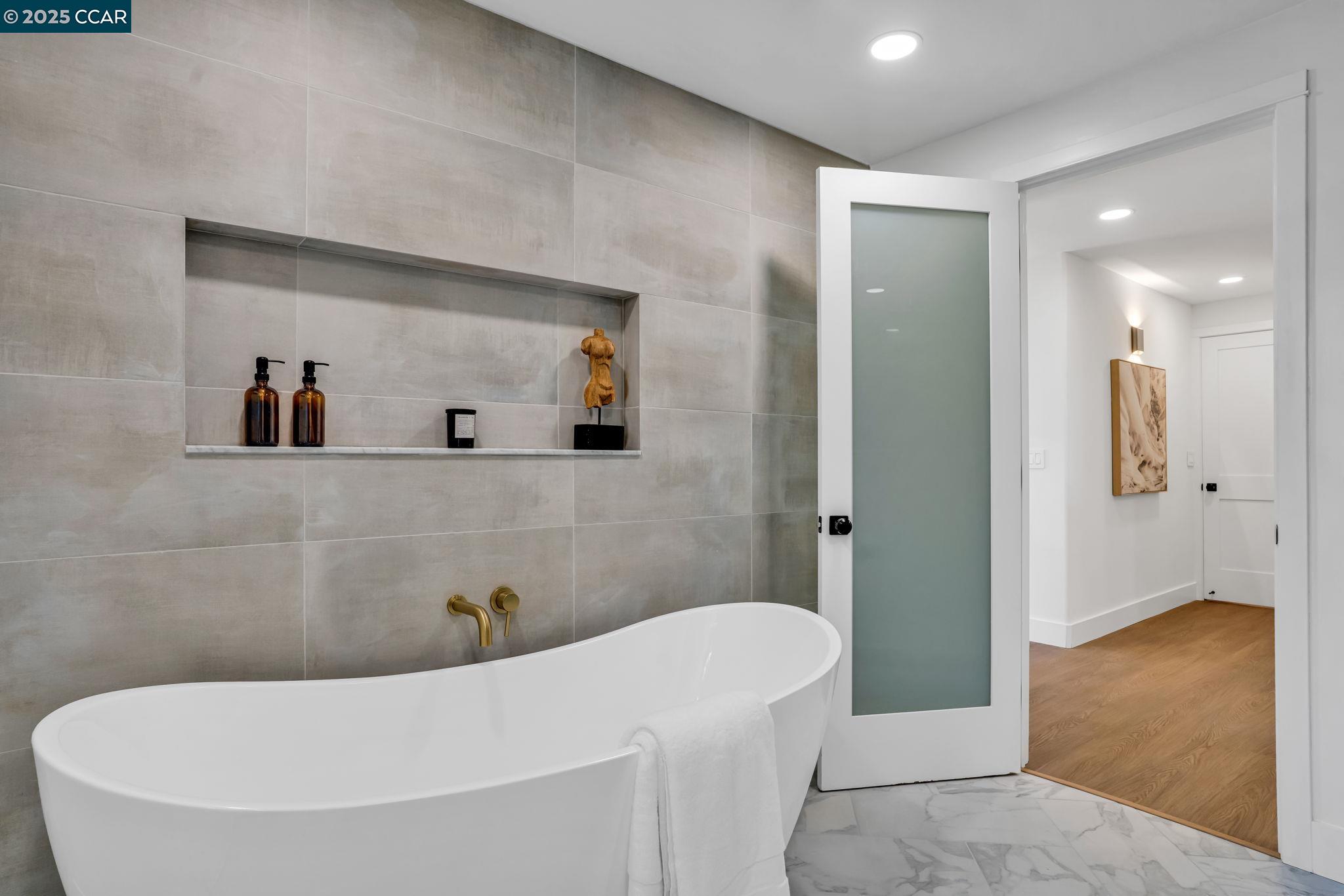 Detail Gallery Image 34 of 60 For 5505 Old School Rd, Pleasanton,  CA 94588 - 4 Beds | 2/1 Baths