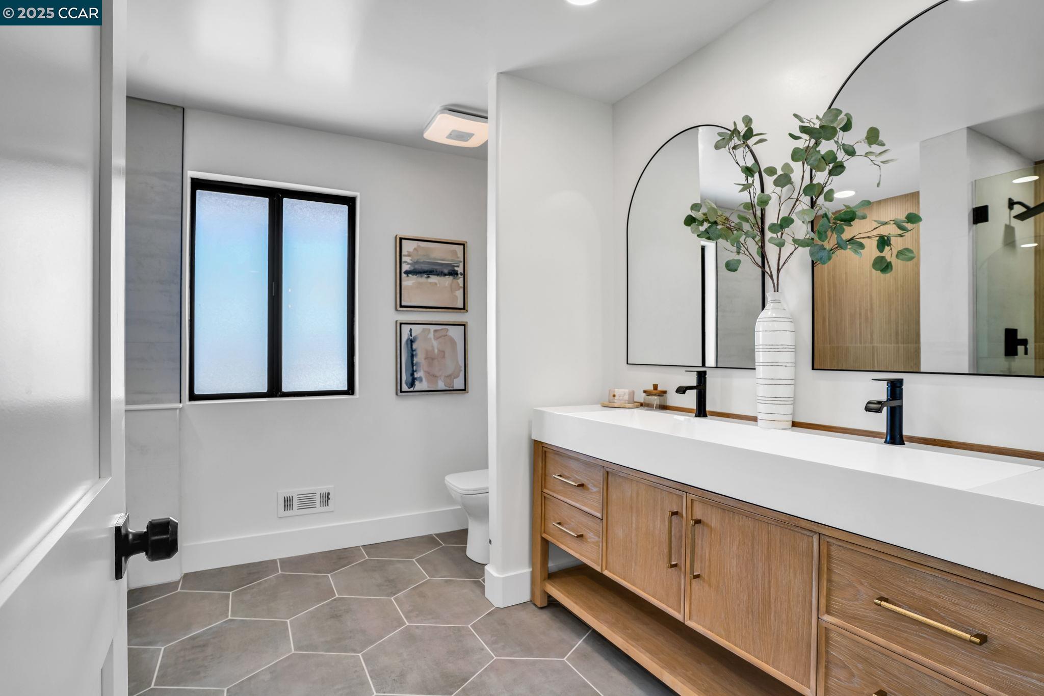 Detail Gallery Image 38 of 60 For 5505 Old School Rd, Pleasanton,  CA 94588 - 4 Beds | 2/1 Baths