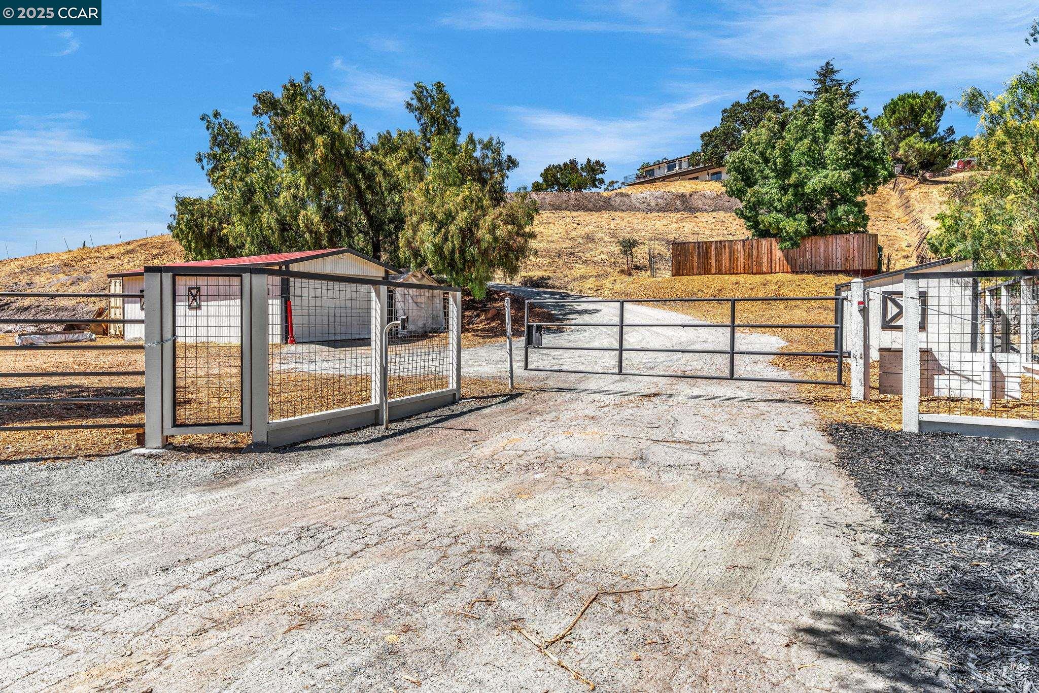 Detail Gallery Image 56 of 60 For 5505 Old School Rd, Pleasanton,  CA 94588 - 4 Beds | 2/1 Baths