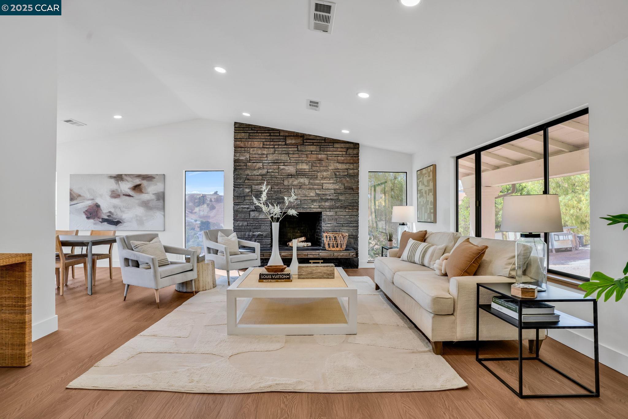 Detail Gallery Image 7 of 60 For 5505 Old School Rd, Pleasanton,  CA 94588 - 4 Beds | 2/1 Baths