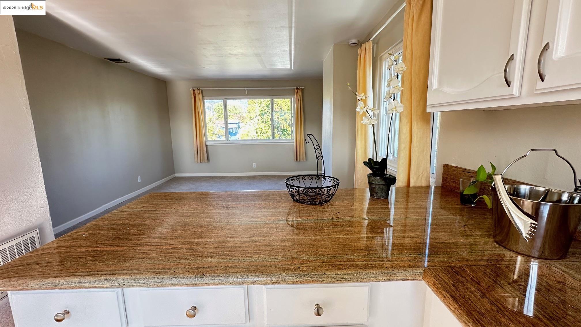 Detail Gallery Image 17 of 35 For 840 Key Route Blvd, Albany,  CA 94706-0000 - – Beds | – Baths