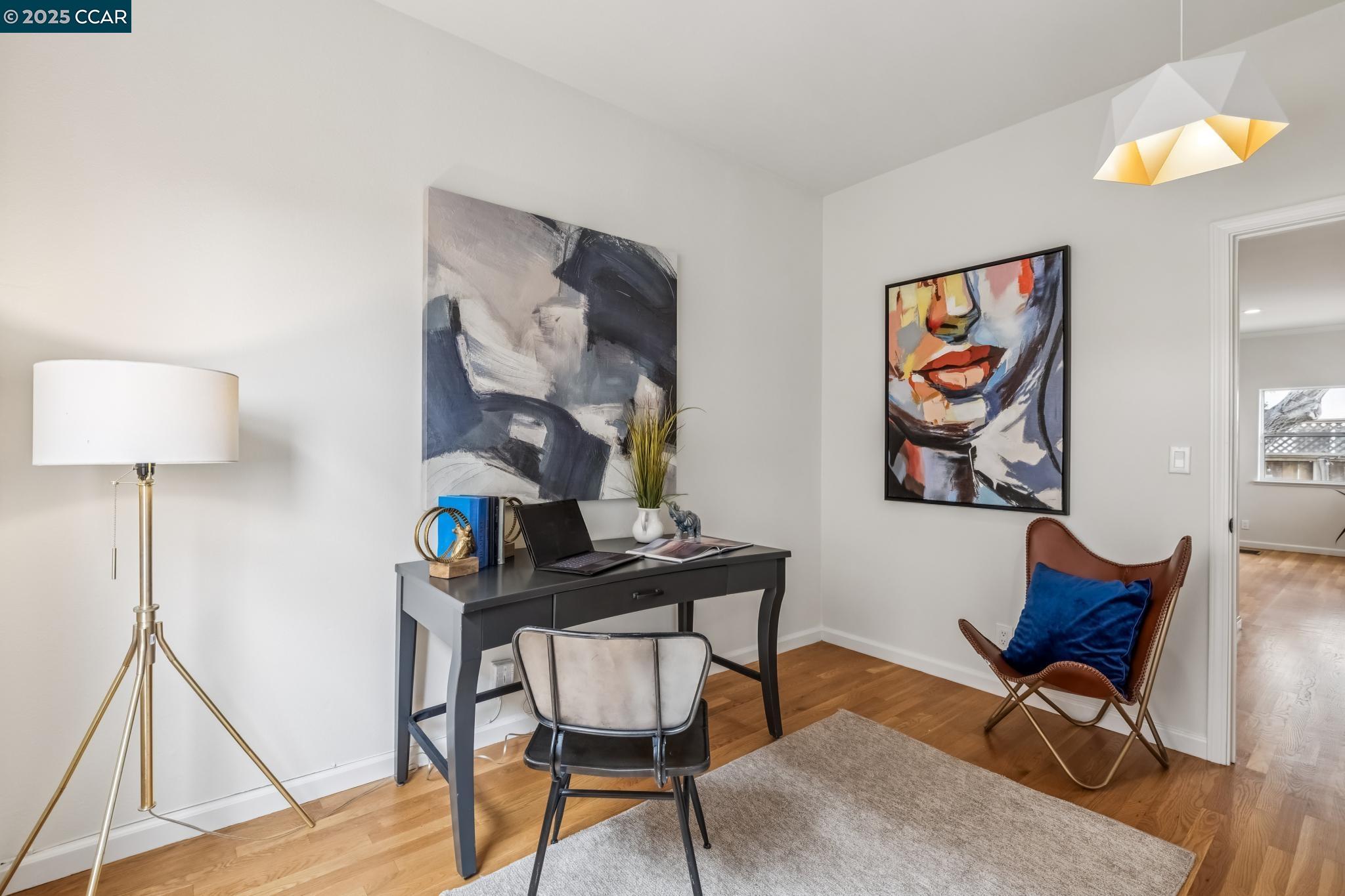 Detail Gallery Image 15 of 49 For 2413 Potomac St, Oakland,  CA 94602 - 4 Beds | 3 Baths