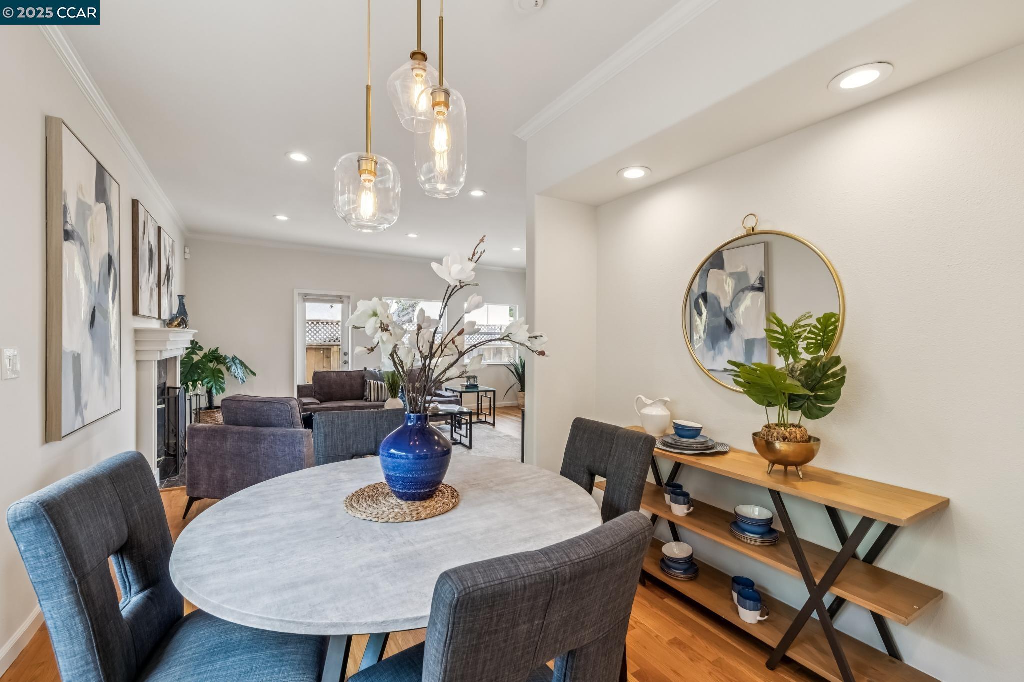 Detail Gallery Image 10 of 49 For 2413 Potomac St, Oakland,  CA 94602 - 4 Beds | 3 Baths