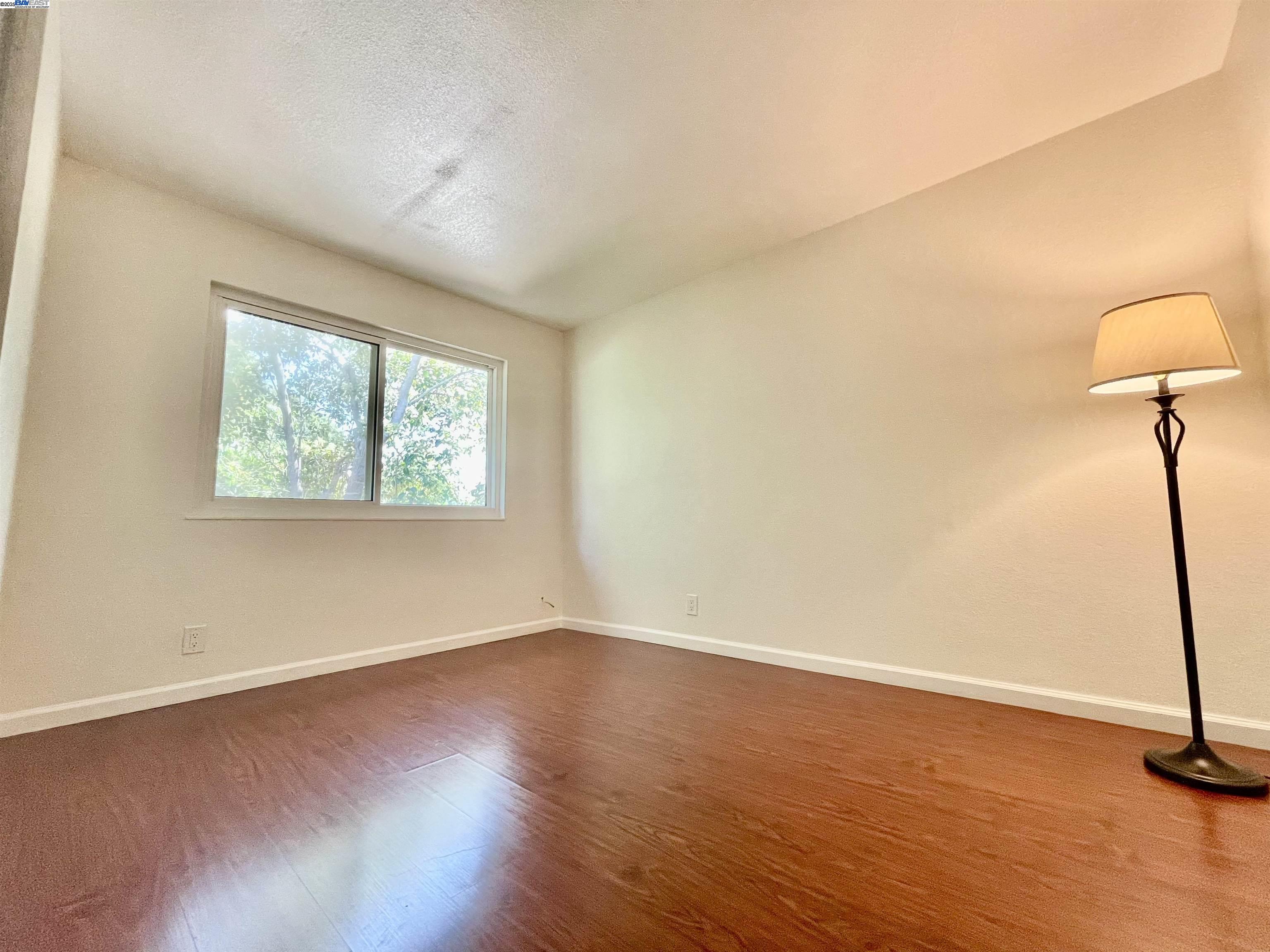Detail Gallery Image 16 of 23 For Wickman Pl, San Lorenzo,  CA 94580 - 4 Beds | 2/1 Baths