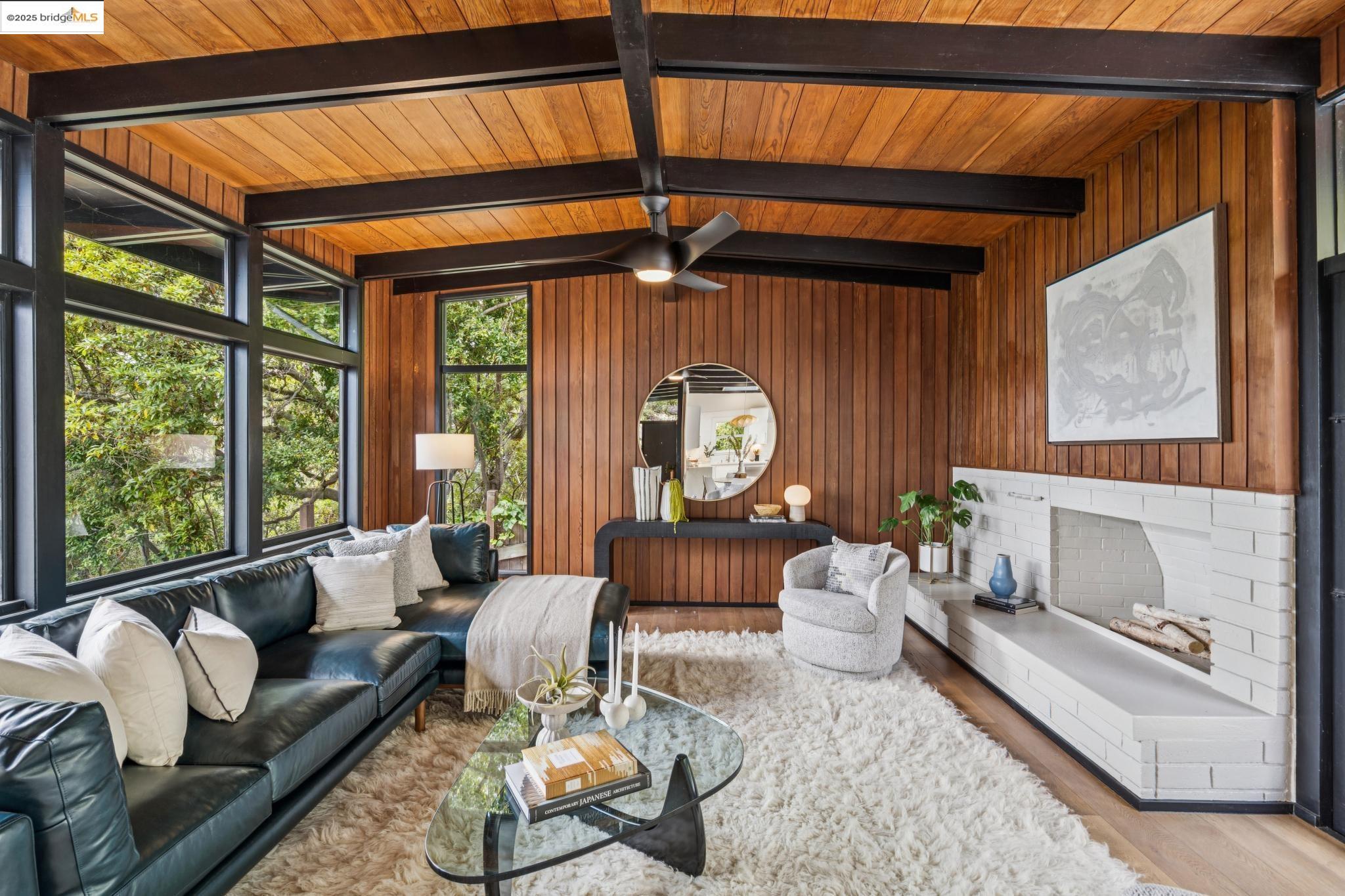 Detail Gallery Image 15 of 58 For 1910 Yosemite Rd, Berkeley,  CA 94707 - 4 Beds | 3 Baths