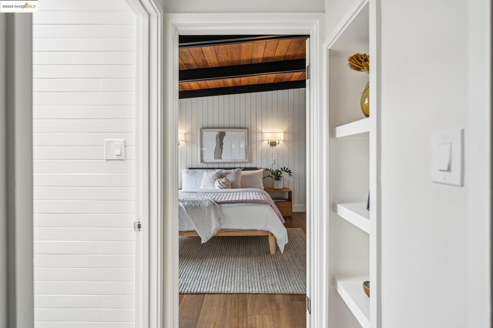 Detail Gallery Image 25 of 58 For 1910 Yosemite Rd, Berkeley,  CA 94707 - 4 Beds | 3 Baths