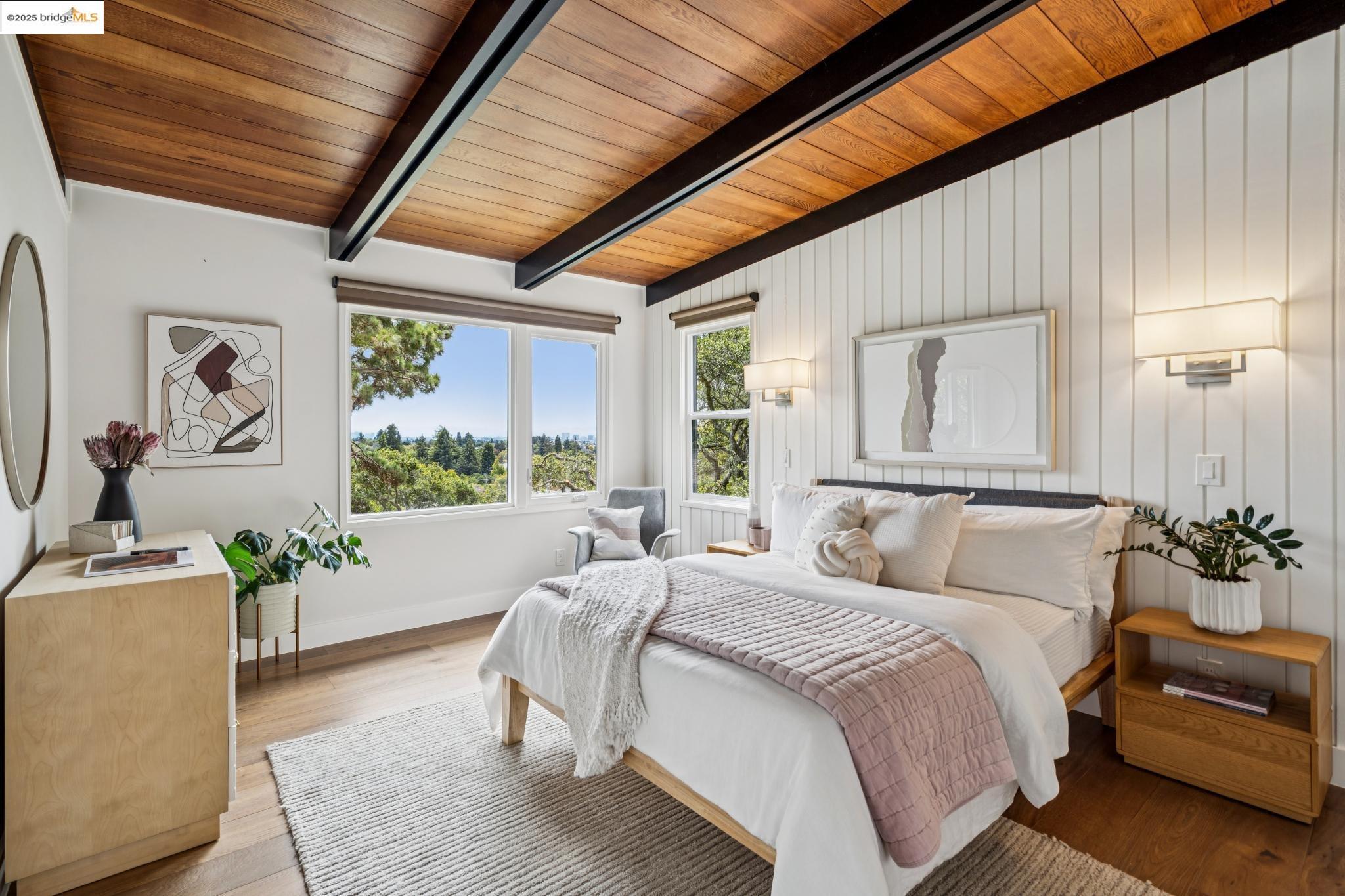 Detail Gallery Image 26 of 58 For 1910 Yosemite Rd, Berkeley,  CA 94707 - 4 Beds | 3 Baths