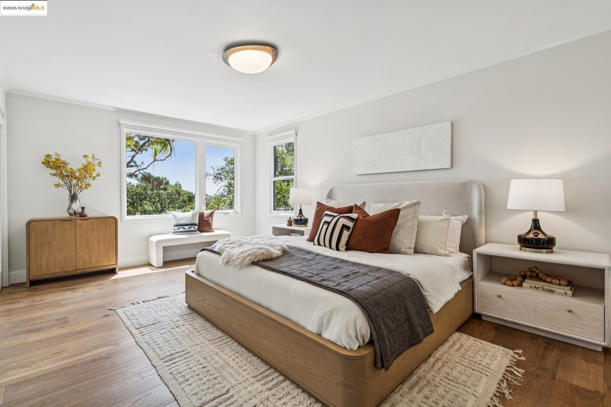 Detail Gallery Image 32 of 58 For 1910 Yosemite Rd, Berkeley,  CA 94707 - 4 Beds | 3 Baths