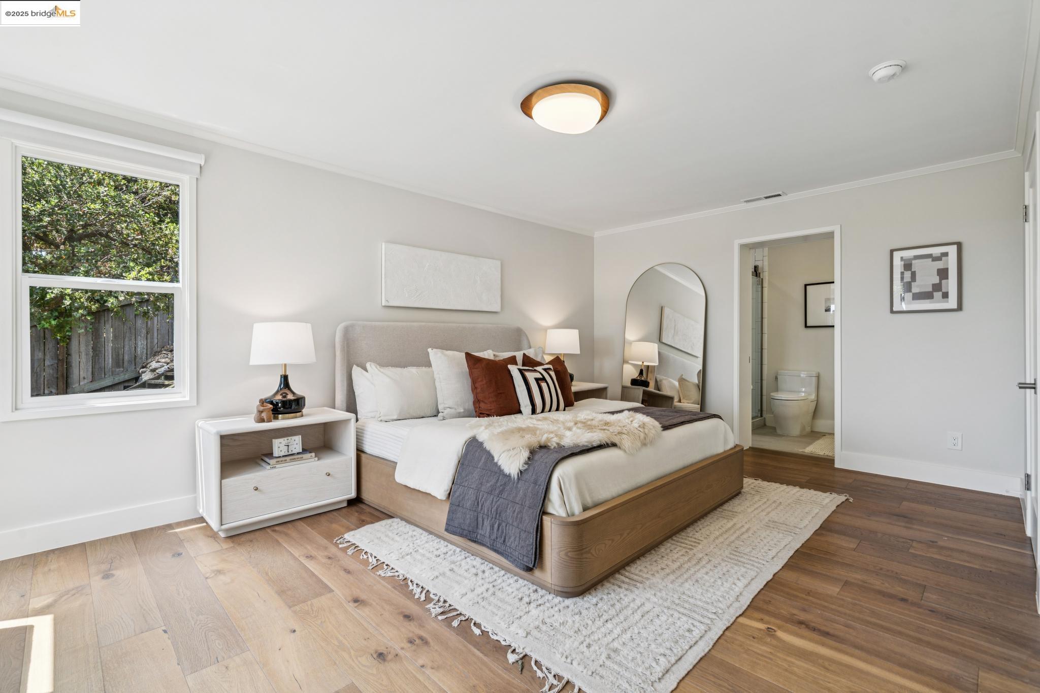 Detail Gallery Image 33 of 58 For 1910 Yosemite Rd, Berkeley,  CA 94707 - 4 Beds | 3 Baths