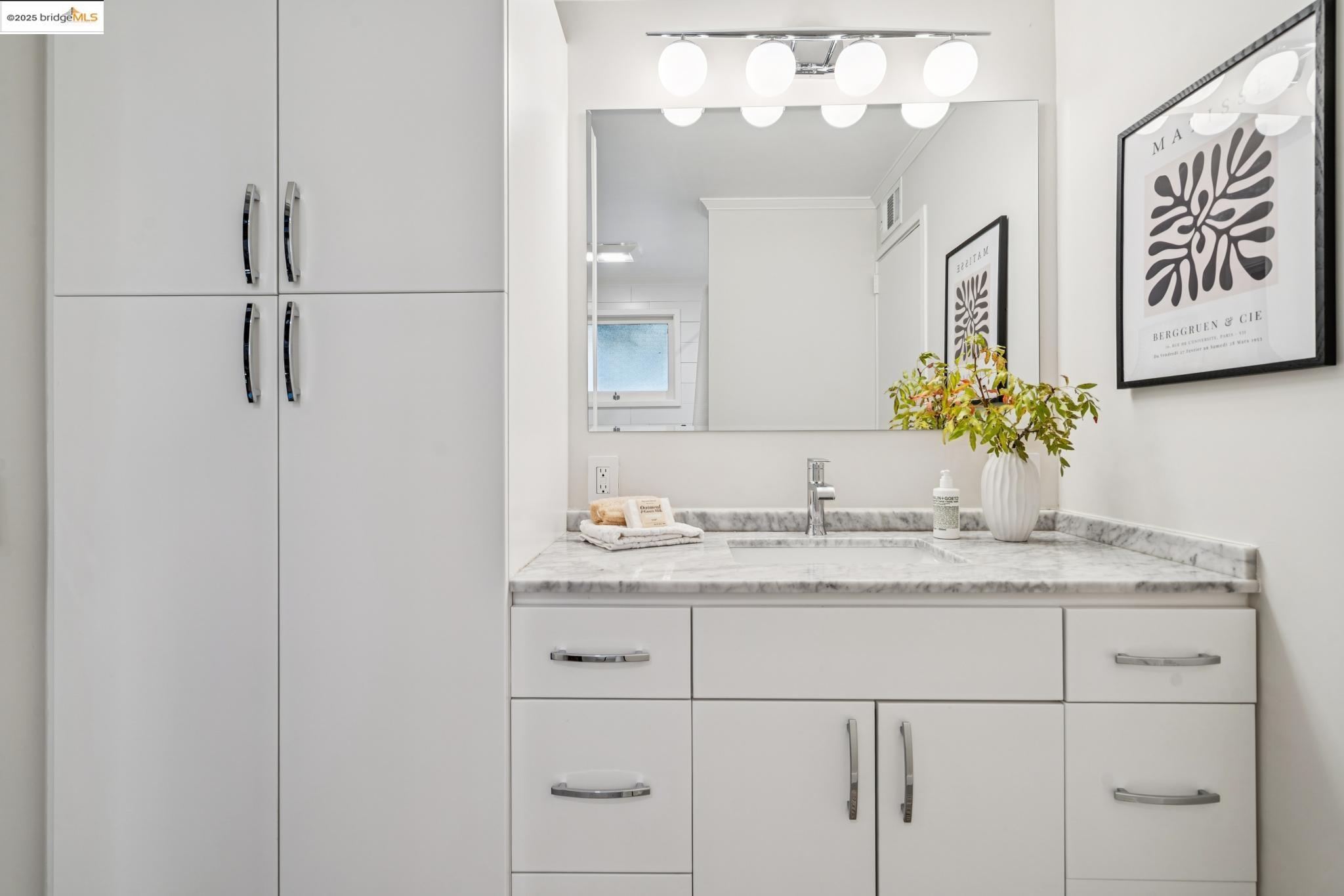 Detail Gallery Image 39 of 58 For 1910 Yosemite Rd, Berkeley,  CA 94707 - 4 Beds | 3 Baths
