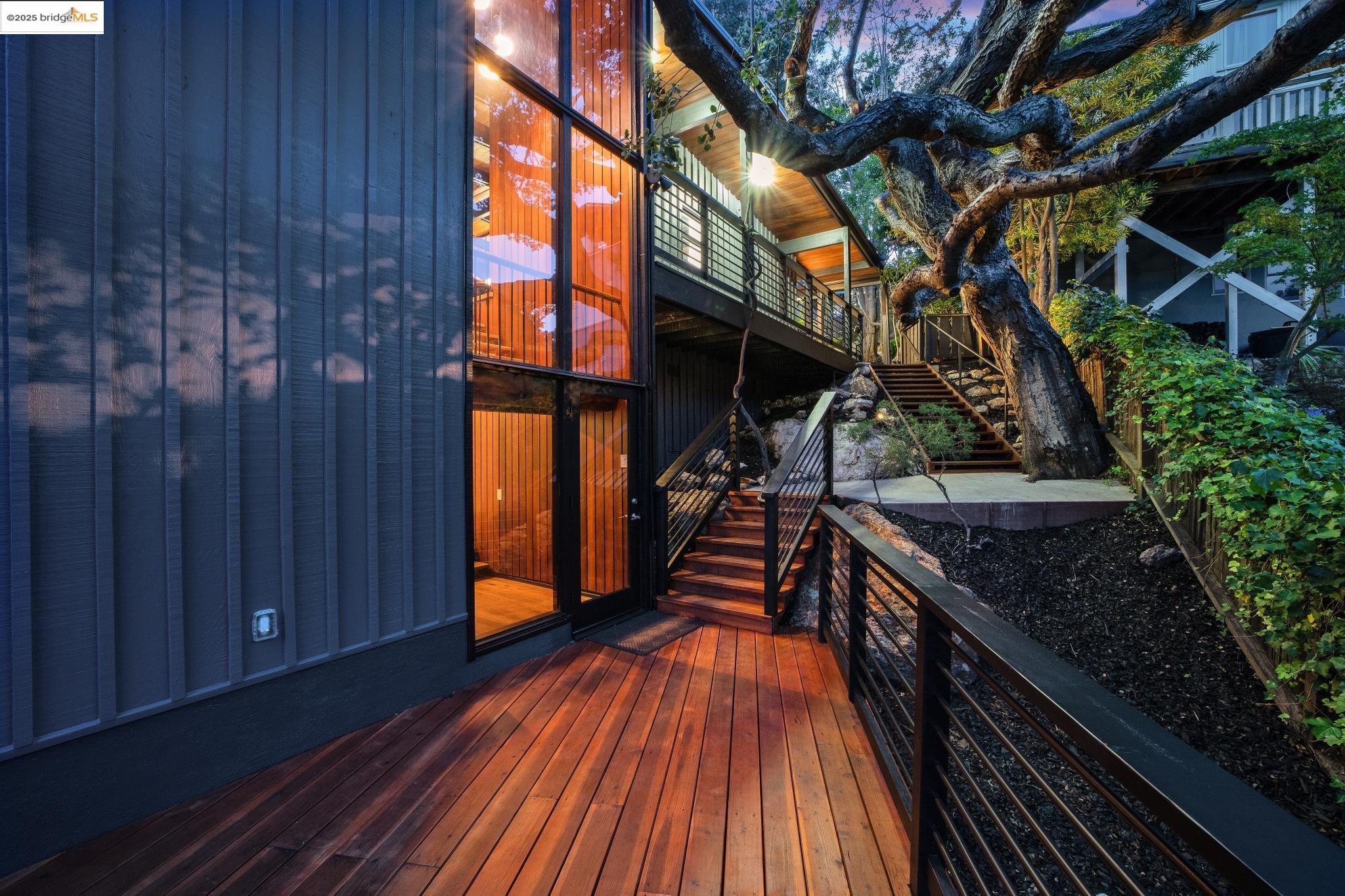 Detail Gallery Image 55 of 58 For 1910 Yosemite Rd, Berkeley,  CA 94707 - 4 Beds | 3 Baths