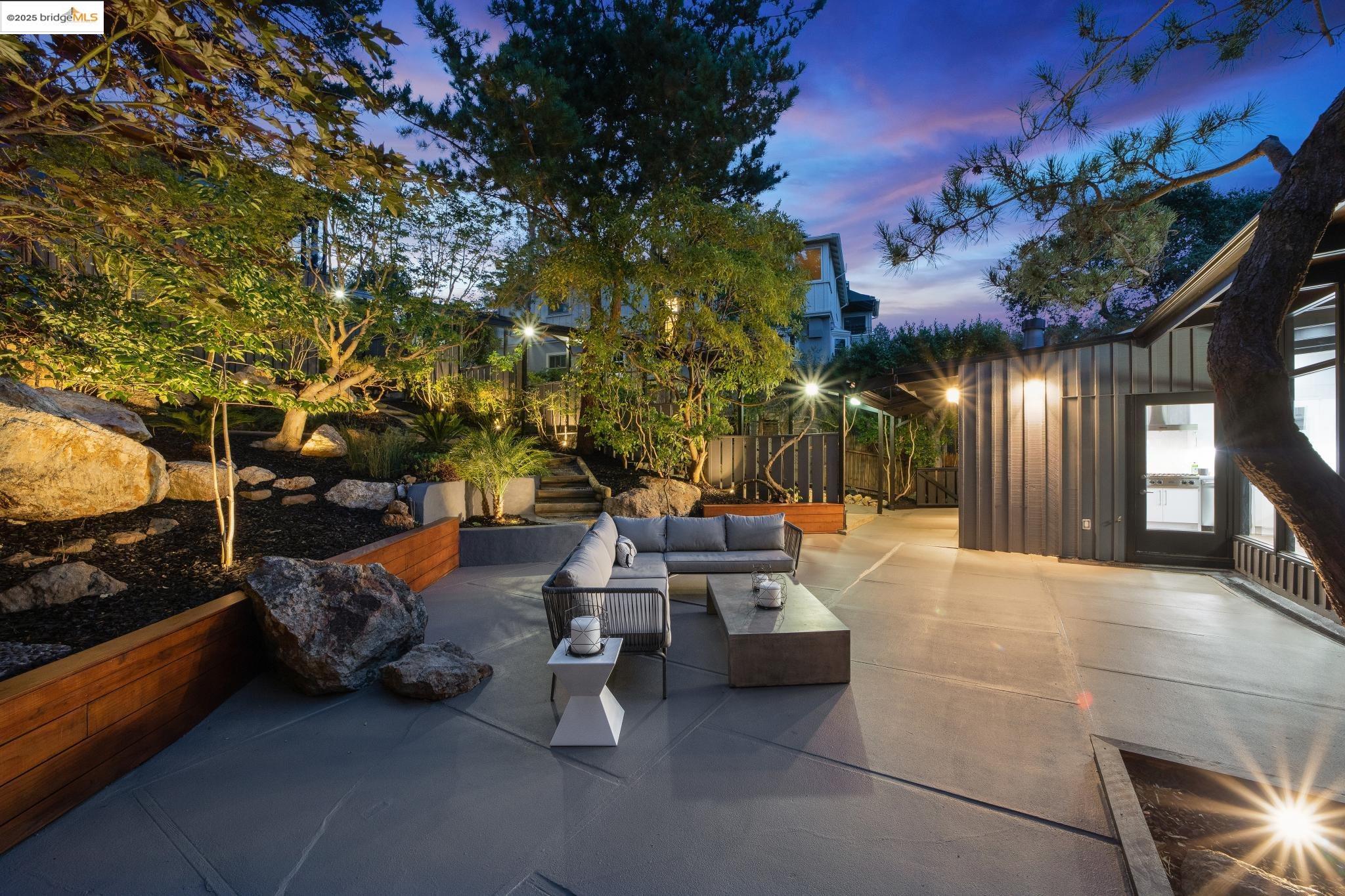 Detail Gallery Image 56 of 58 For 1910 Yosemite Rd, Berkeley,  CA 94707 - 4 Beds | 3 Baths