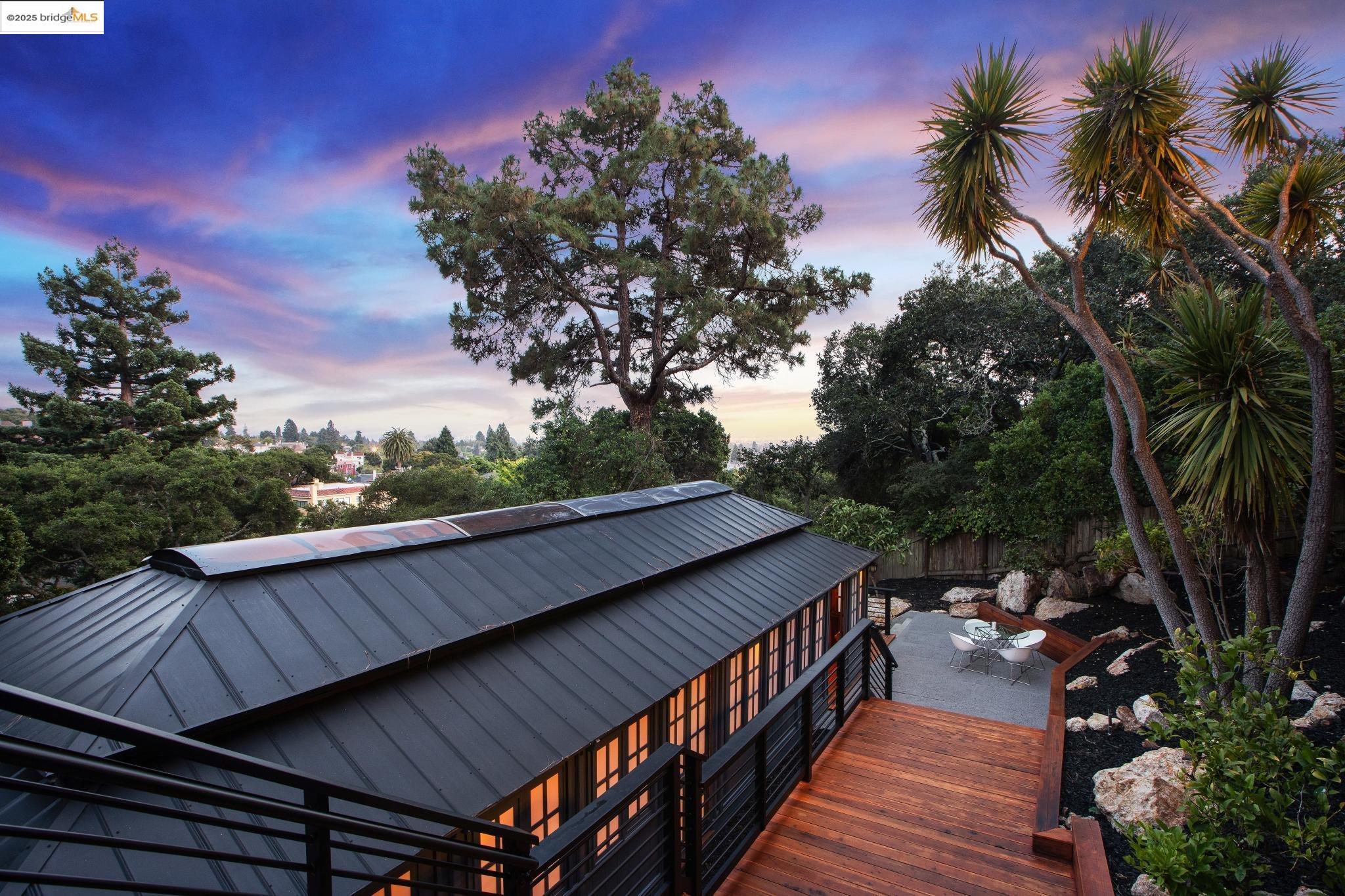Detail Gallery Image 58 of 58 For 1910 Yosemite Rd, Berkeley,  CA 94707 - 4 Beds | 3 Baths