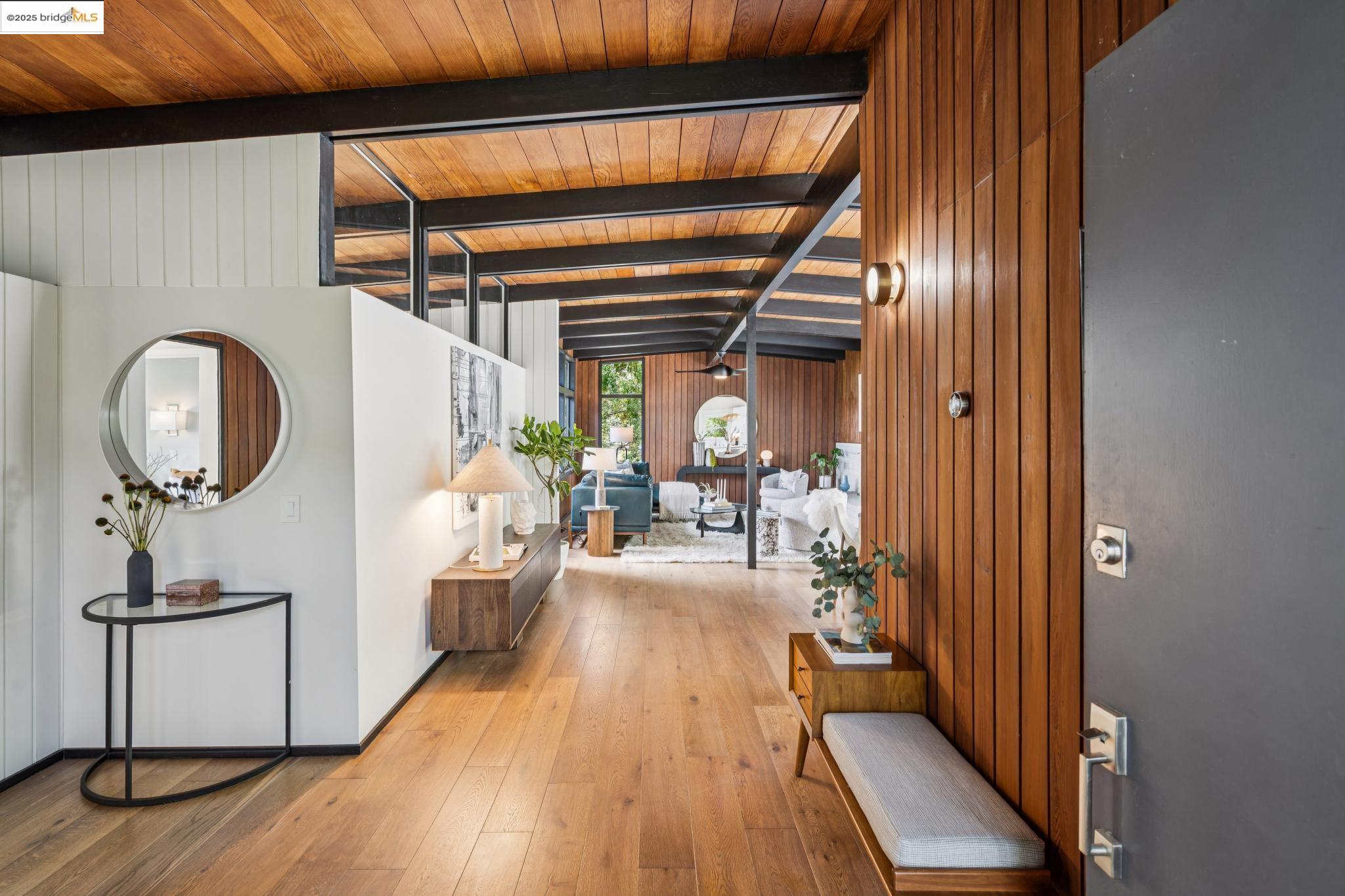 Detail Gallery Image 9 of 58 For 1910 Yosemite Rd, Berkeley,  CA 94707 - 4 Beds | 3 Baths