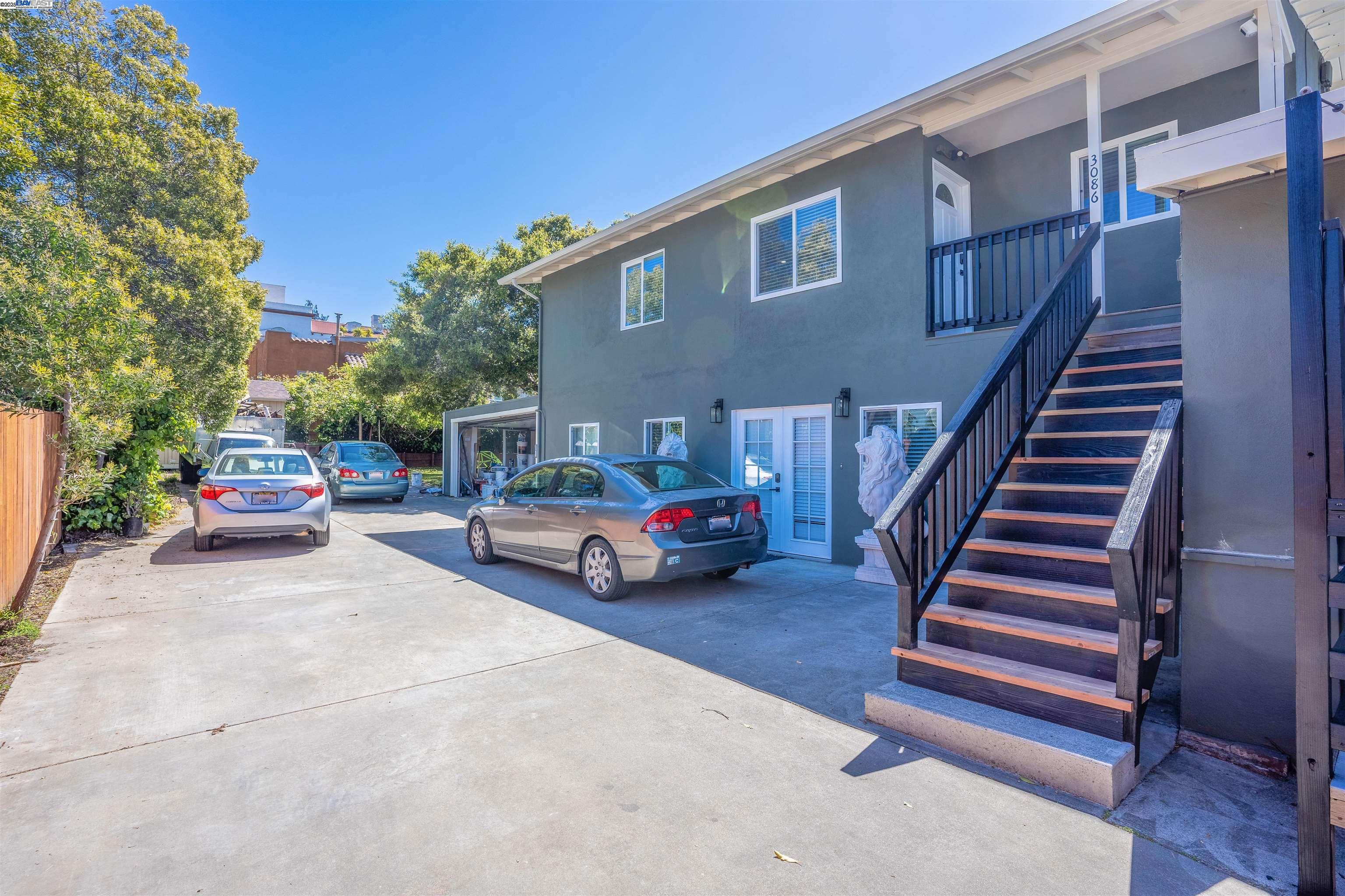 Detail Gallery Image 3 of 49 For 3086 Capp St, Oakland,  CA 94602 - – Beds | – Baths