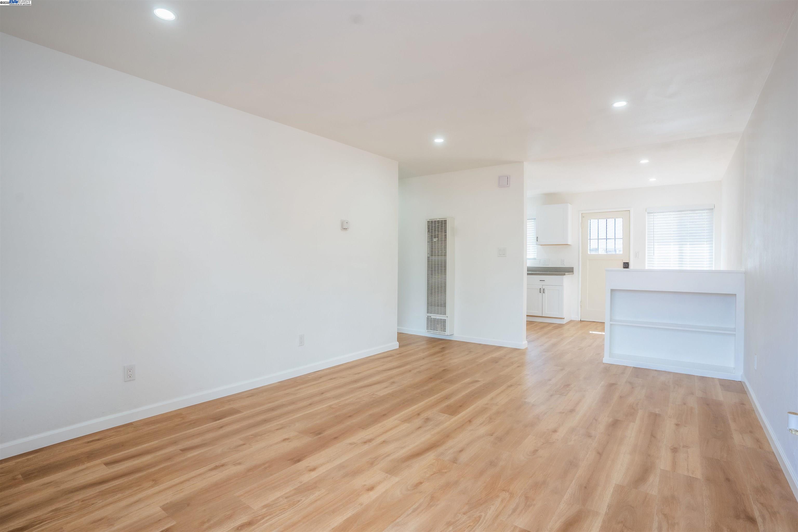 Detail Gallery Image 21 of 49 For 3086 Capp St, Oakland,  CA 94602 - – Beds | – Baths