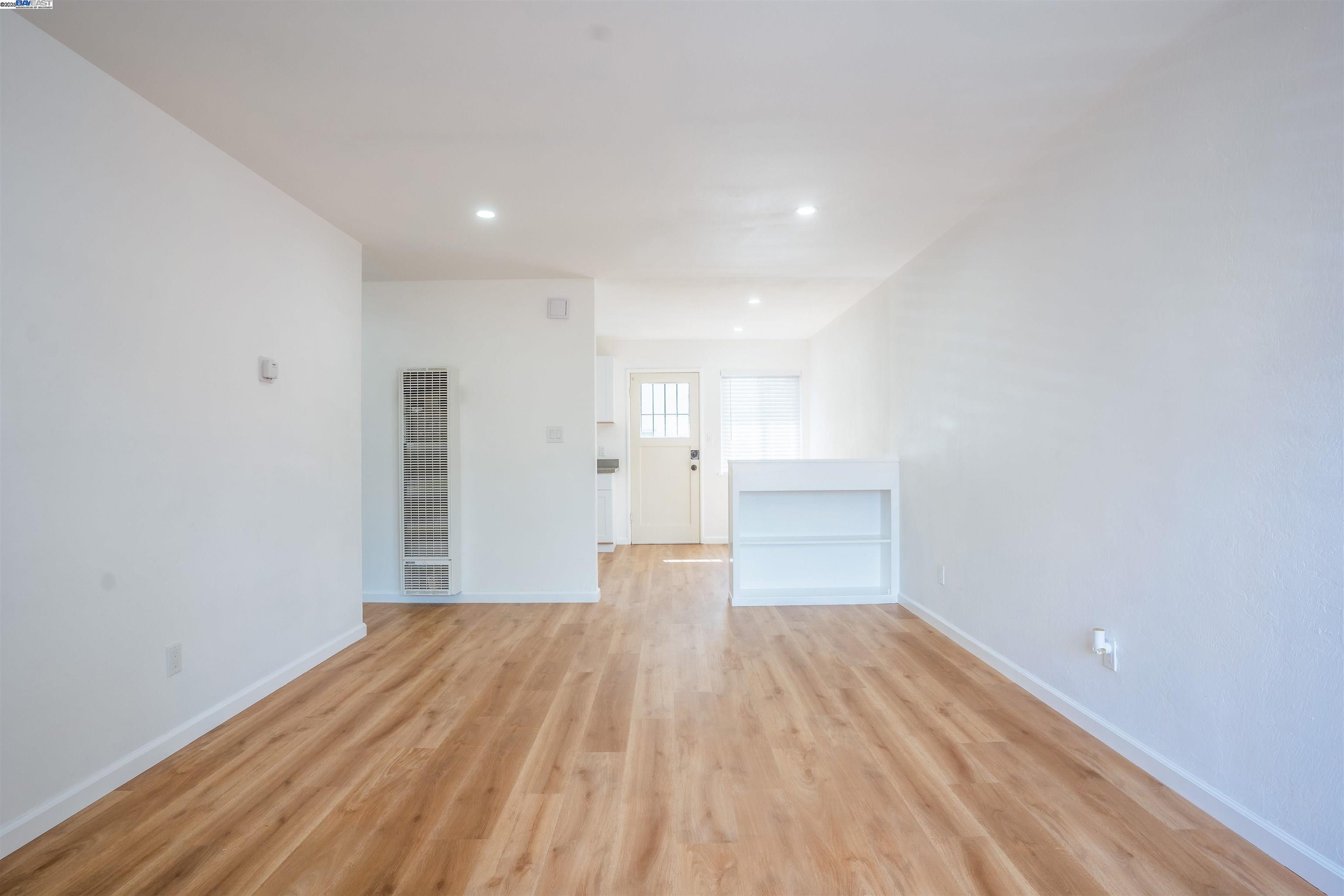 Detail Gallery Image 23 of 49 For 3086 Capp St, Oakland,  CA 94602 - – Beds | – Baths