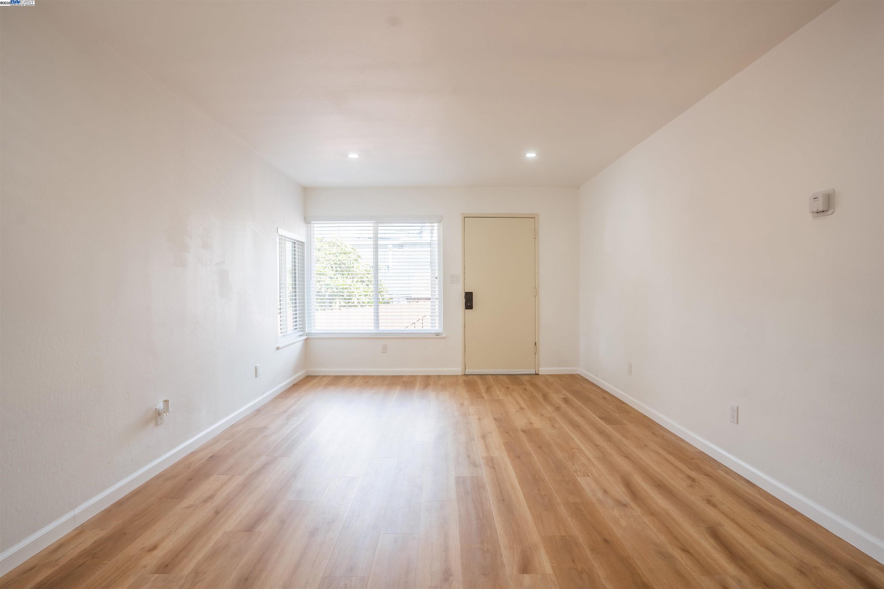 Detail Gallery Image 24 of 49 For 3086 Capp St, Oakland,  CA 94602 - – Beds | – Baths