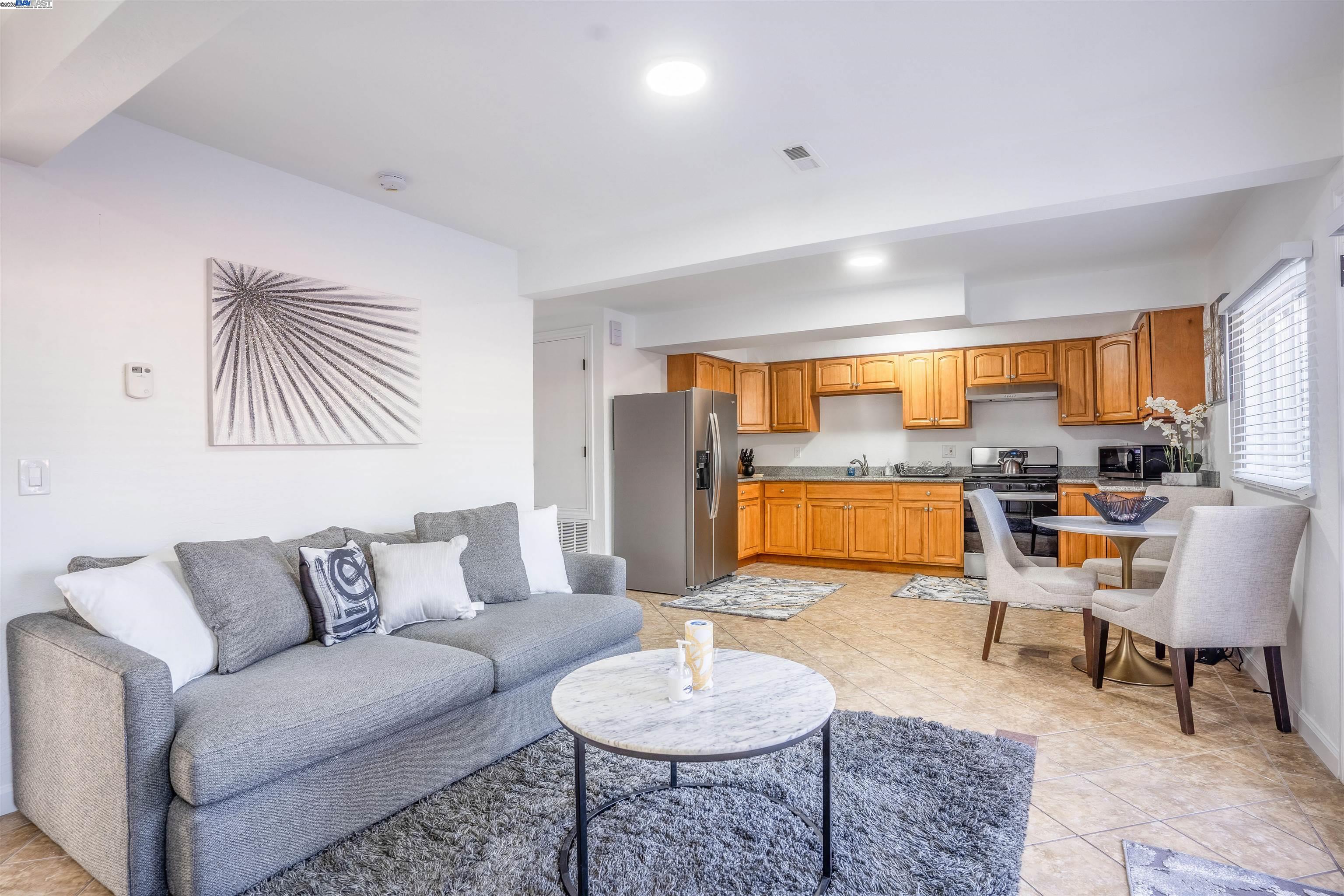 Detail Gallery Image 35 of 49 For 3086 Capp St, Oakland,  CA 94602 - – Beds | – Baths