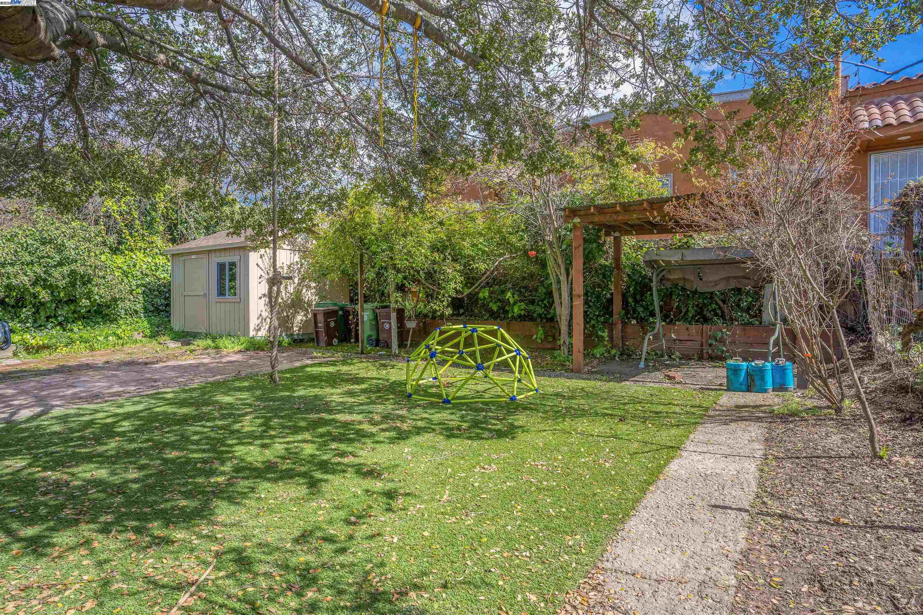 Detail Gallery Image 45 of 49 For 3086 Capp St, Oakland,  CA 94602 - – Beds | – Baths