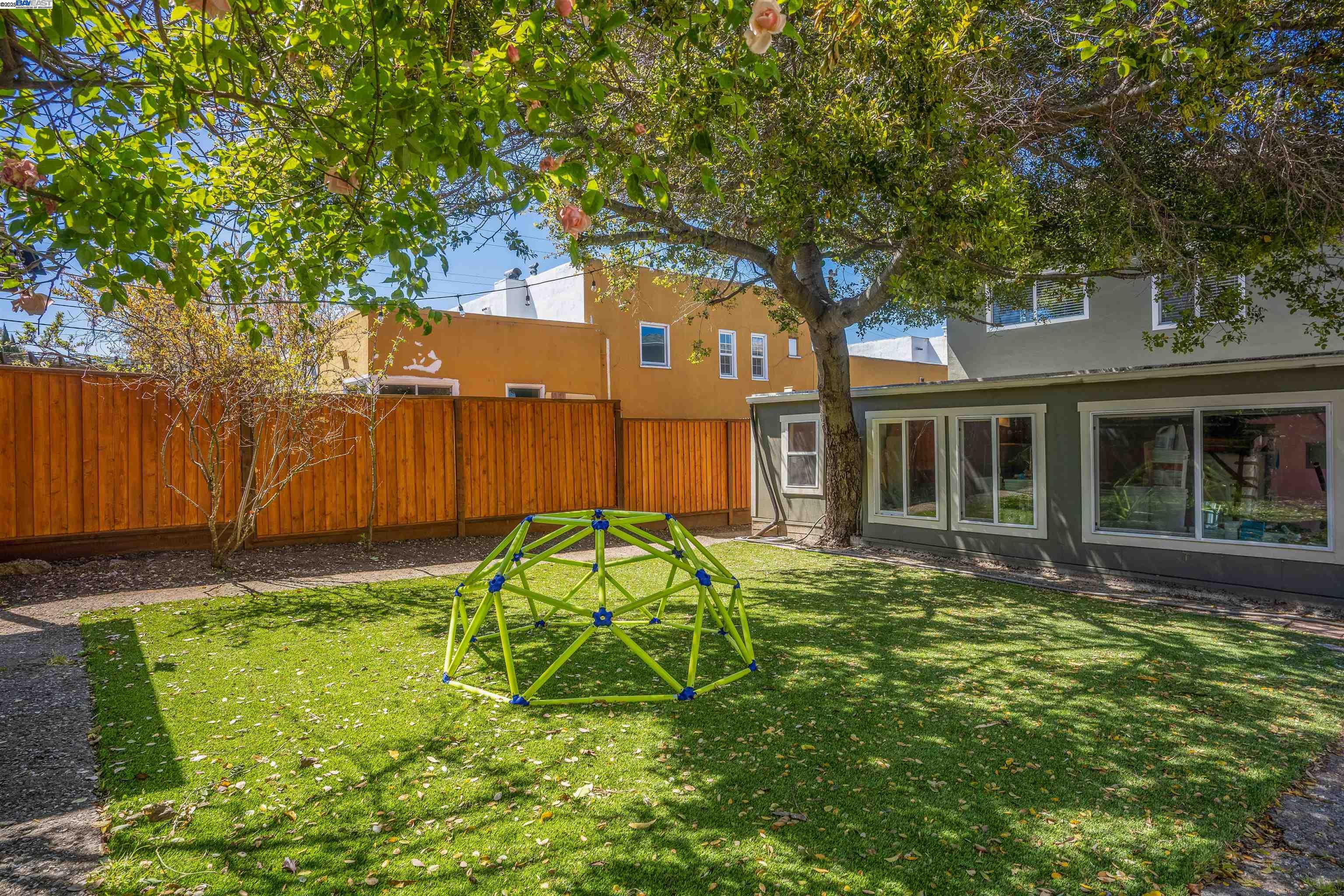 Detail Gallery Image 49 of 49 For 3086 Capp St, Oakland,  CA 94602 - – Beds | – Baths