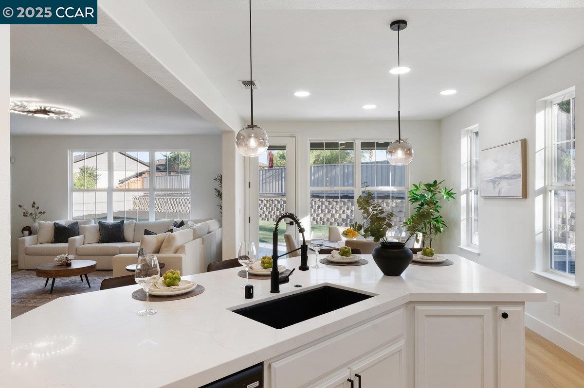 Detail Gallery Image 18 of 51 For 1898 Bayonne Ct, Tracy,  CA 95304 - 4 Beds | 2/1 Baths