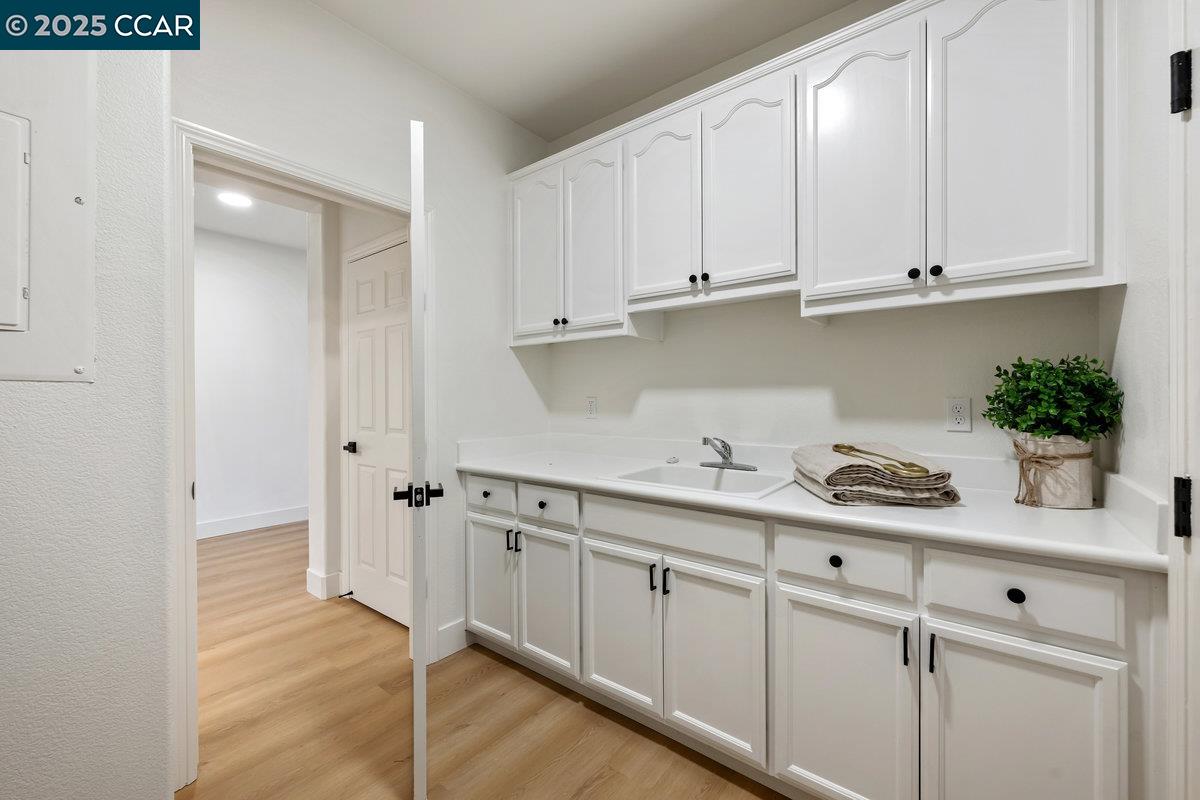 Detail Gallery Image 27 of 51 For 1898 Bayonne Ct, Tracy,  CA 95304 - 4 Beds | 2/1 Baths