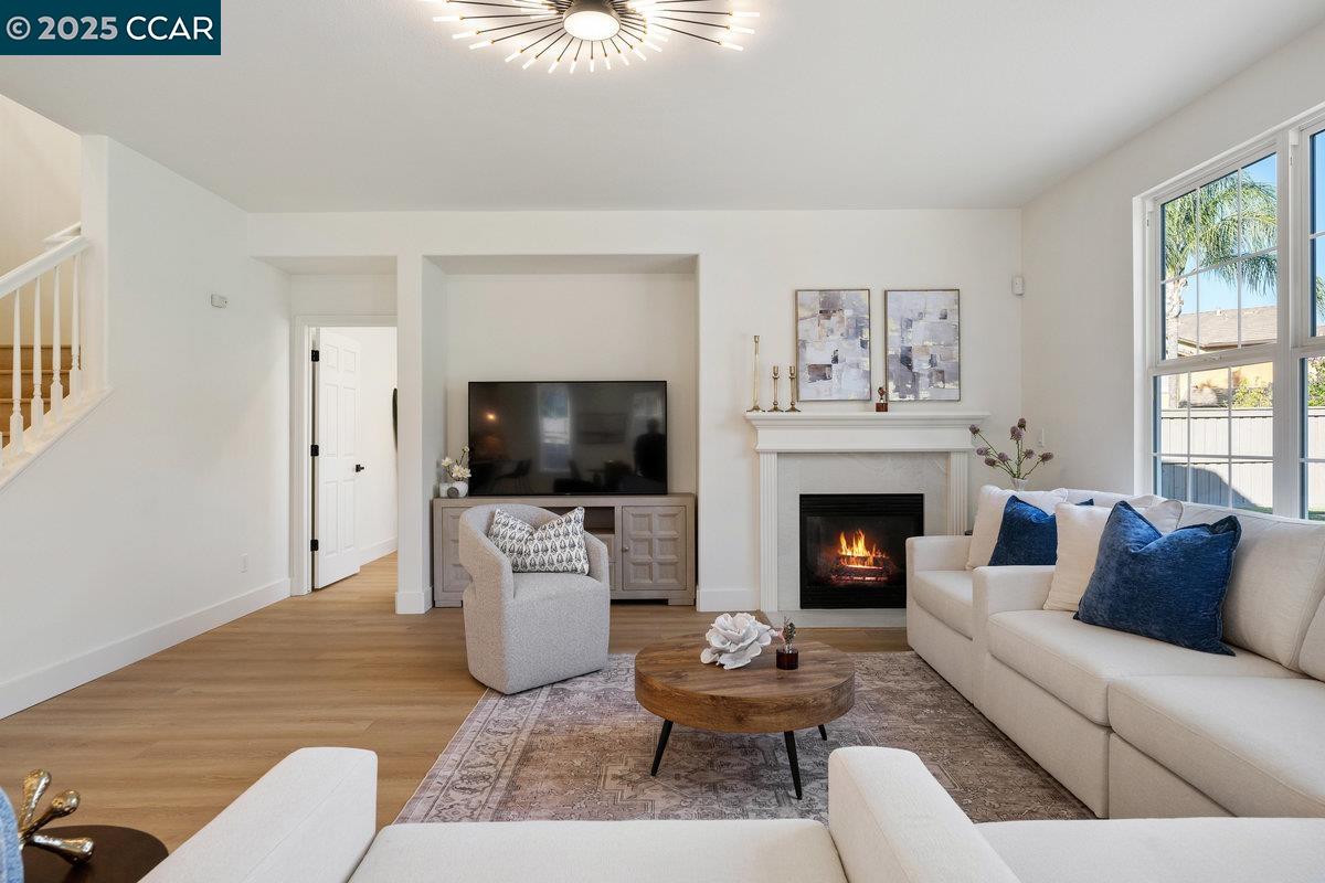 Detail Gallery Image 8 of 51 For 1898 Bayonne Ct, Tracy,  CA 95304 - 4 Beds | 2/1 Baths