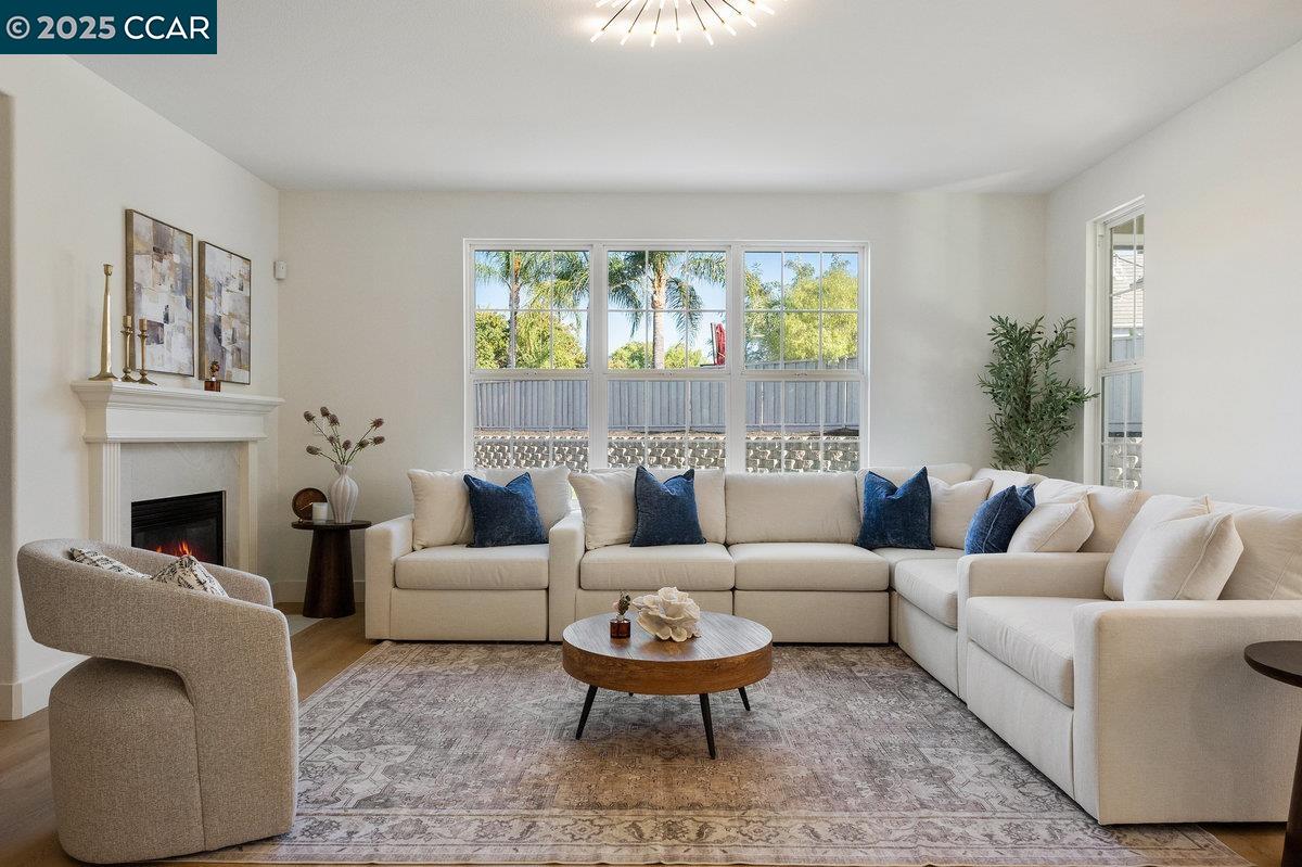 Detail Gallery Image 10 of 51 For 1898 Bayonne Ct, Tracy,  CA 95304 - 4 Beds | 2/1 Baths
