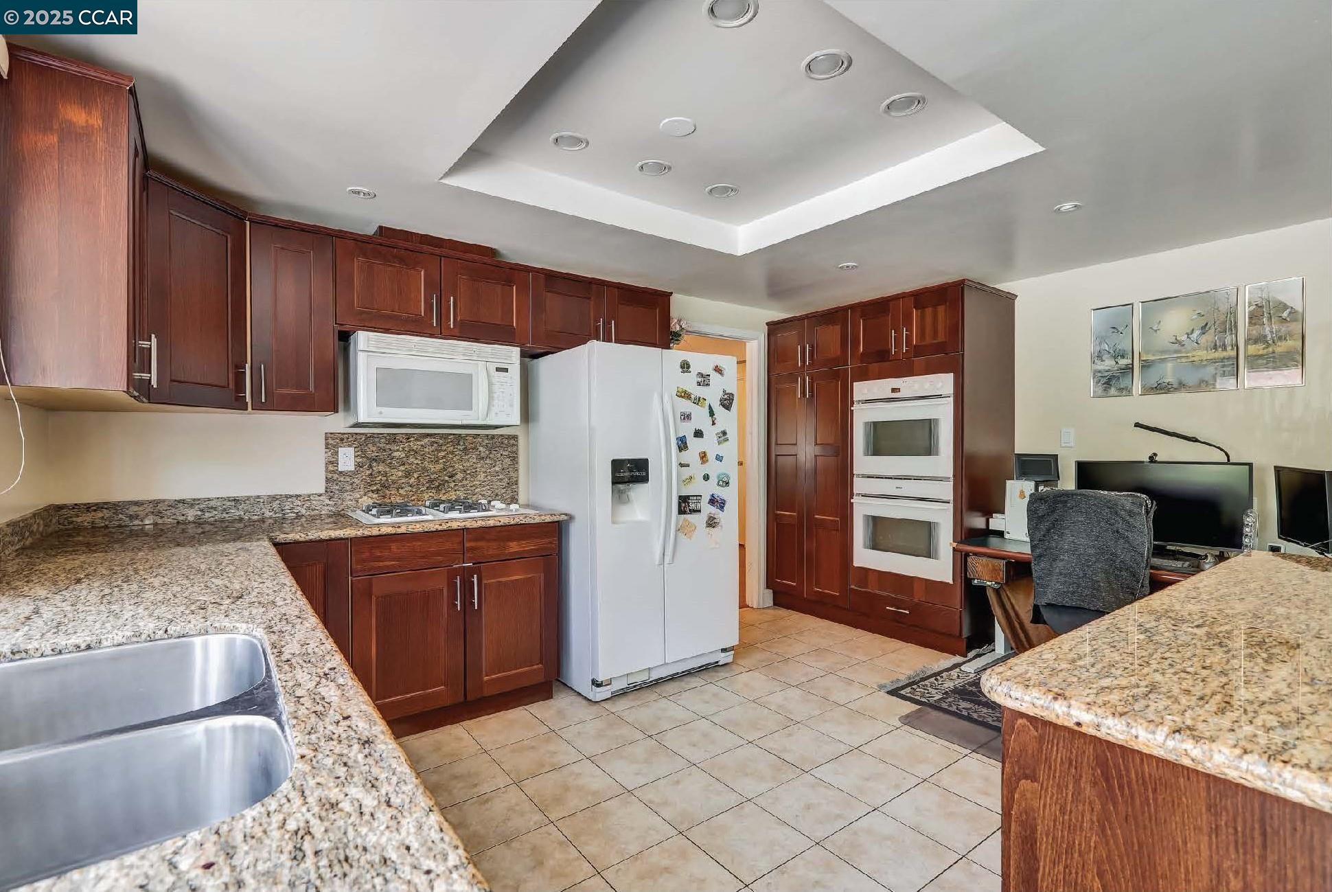 Detail Gallery Image 5 of 9 For 1533 Longford Ct, Walnut Creek,  CA 94598 - 4 Beds | 2 Baths