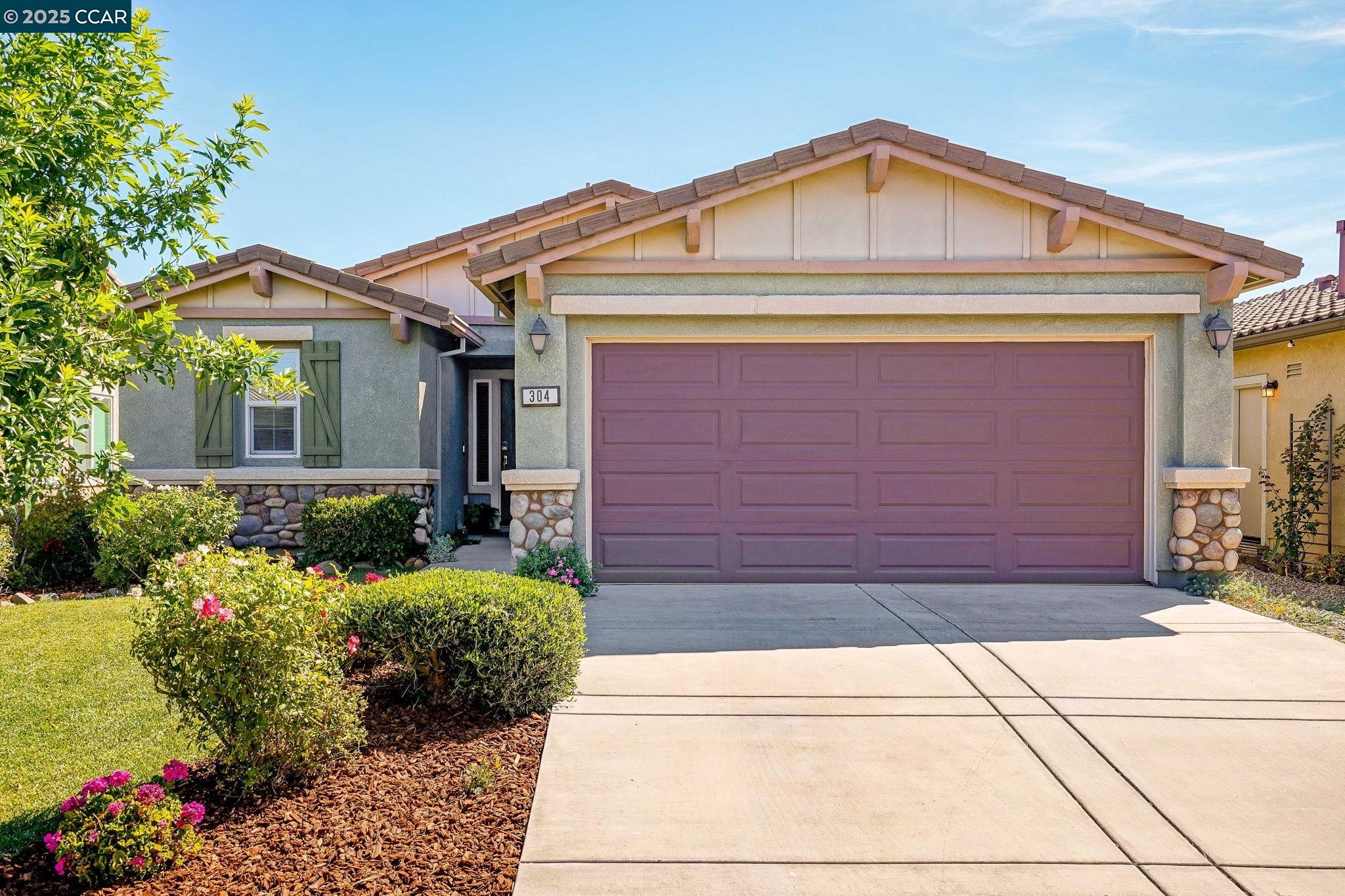 Detail Gallery Image 2 of 40 For 304 Birch Ridge Dr, Rio Vista,  CA 94571 - 2 Beds | 2 Baths