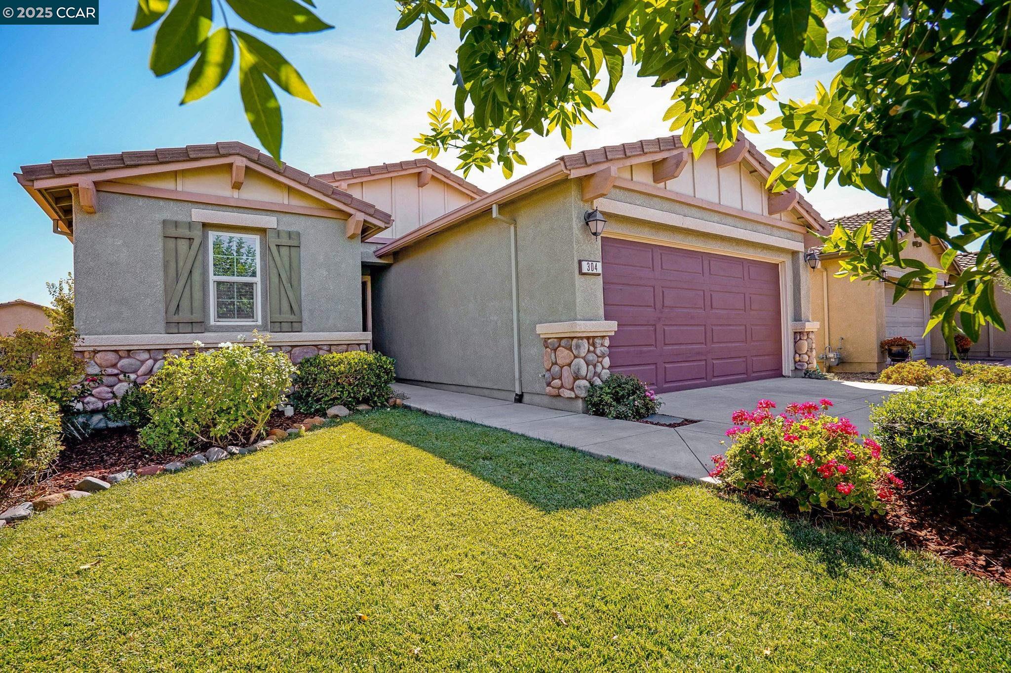 Detail Gallery Image 3 of 40 For 304 Birch Ridge Dr, Rio Vista,  CA 94571 - 2 Beds | 2 Baths