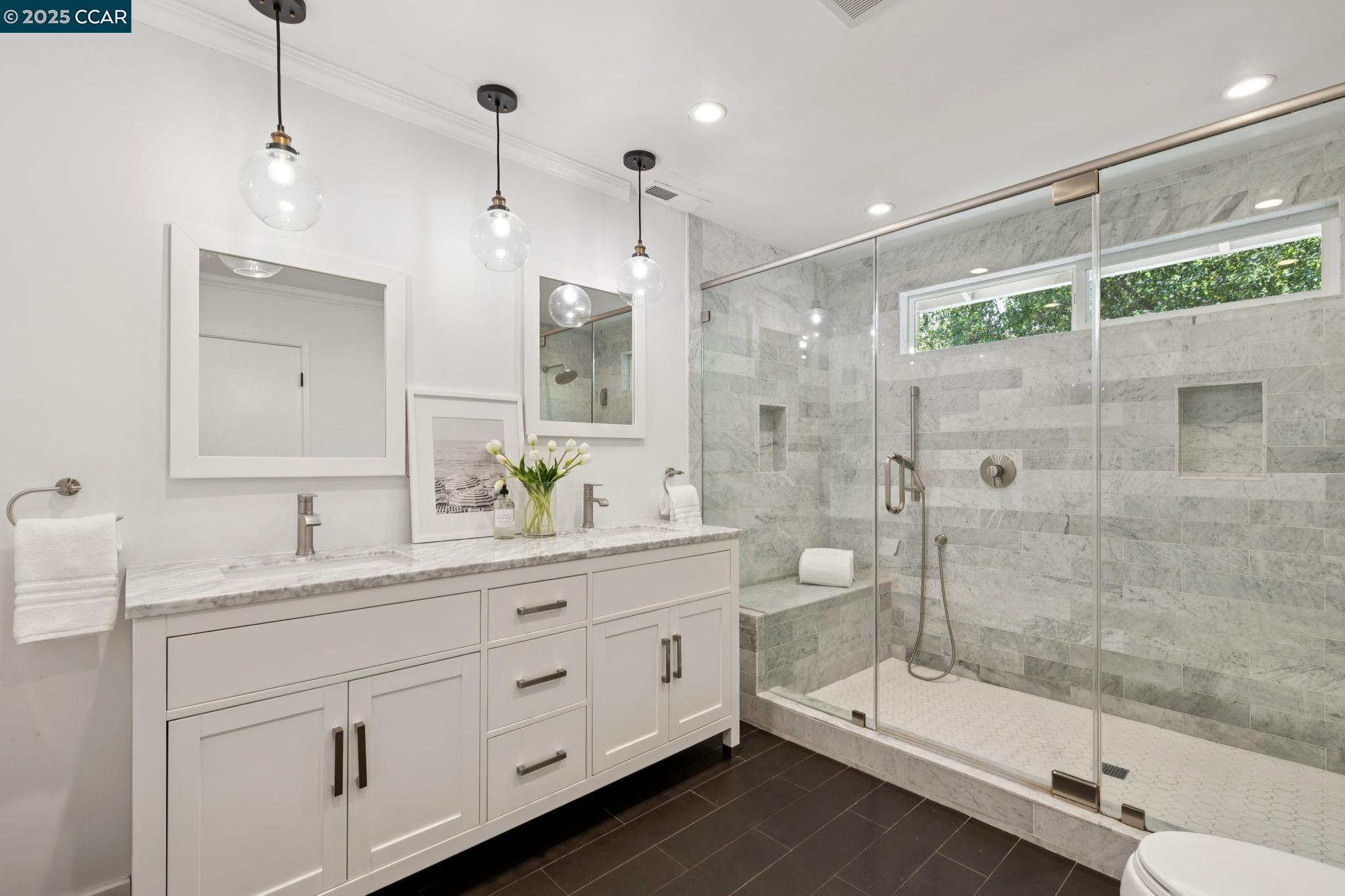 Detail Gallery Image 16 of 40 For 130 Wyatt Cir, Pleasant Hill,  CA 94523 - 3 Beds | 2 Baths