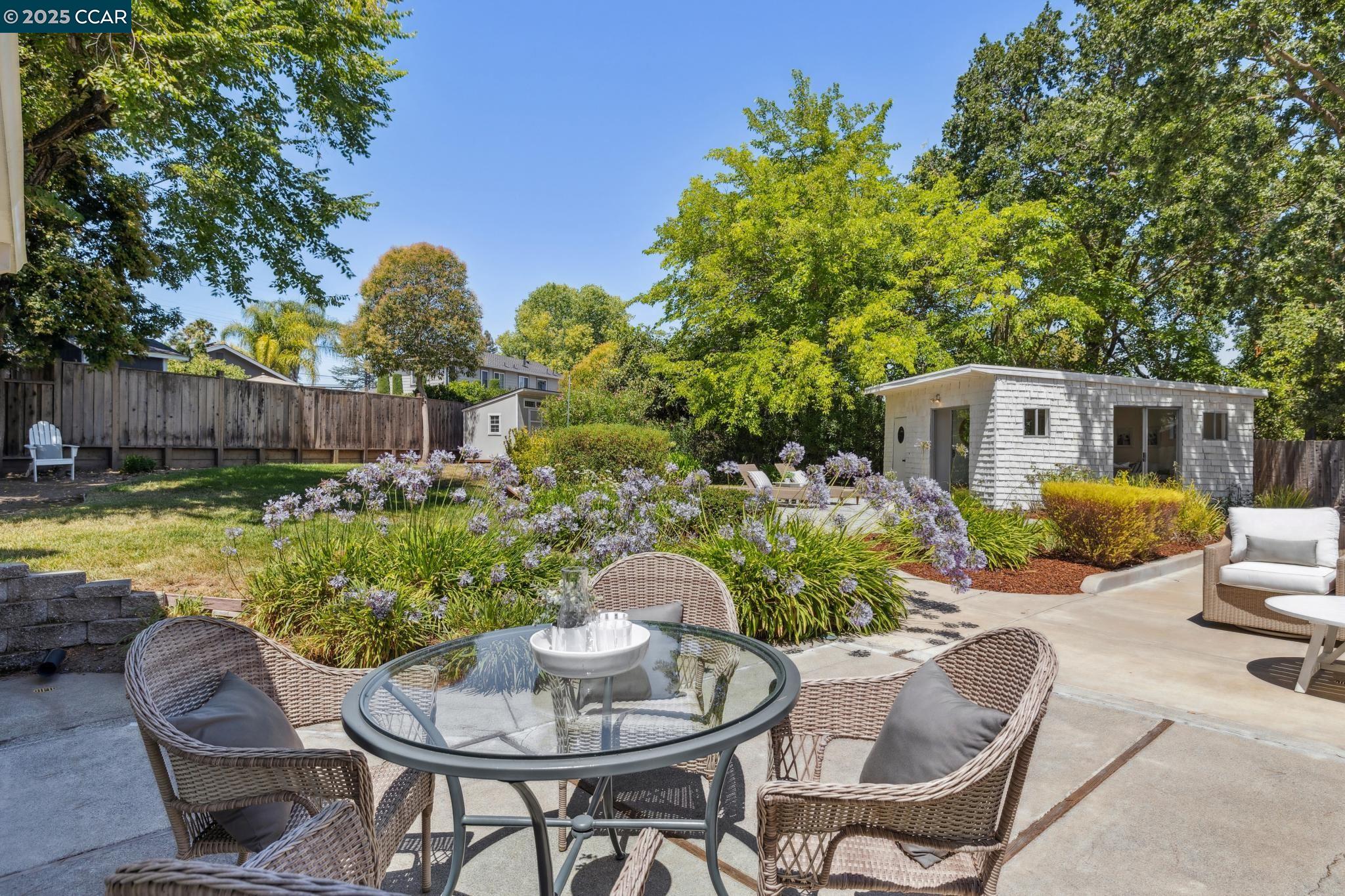 Detail Gallery Image 27 of 40 For 130 Wyatt Cir, Pleasant Hill,  CA 94523 - 3 Beds | 2 Baths