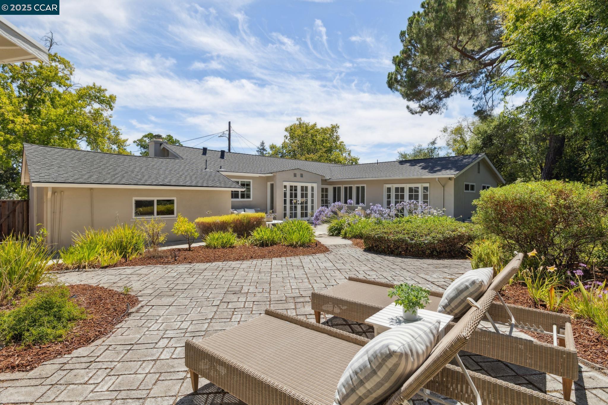 Detail Gallery Image 33 of 40 For 130 Wyatt Cir, Pleasant Hill,  CA 94523 - 3 Beds | 2 Baths