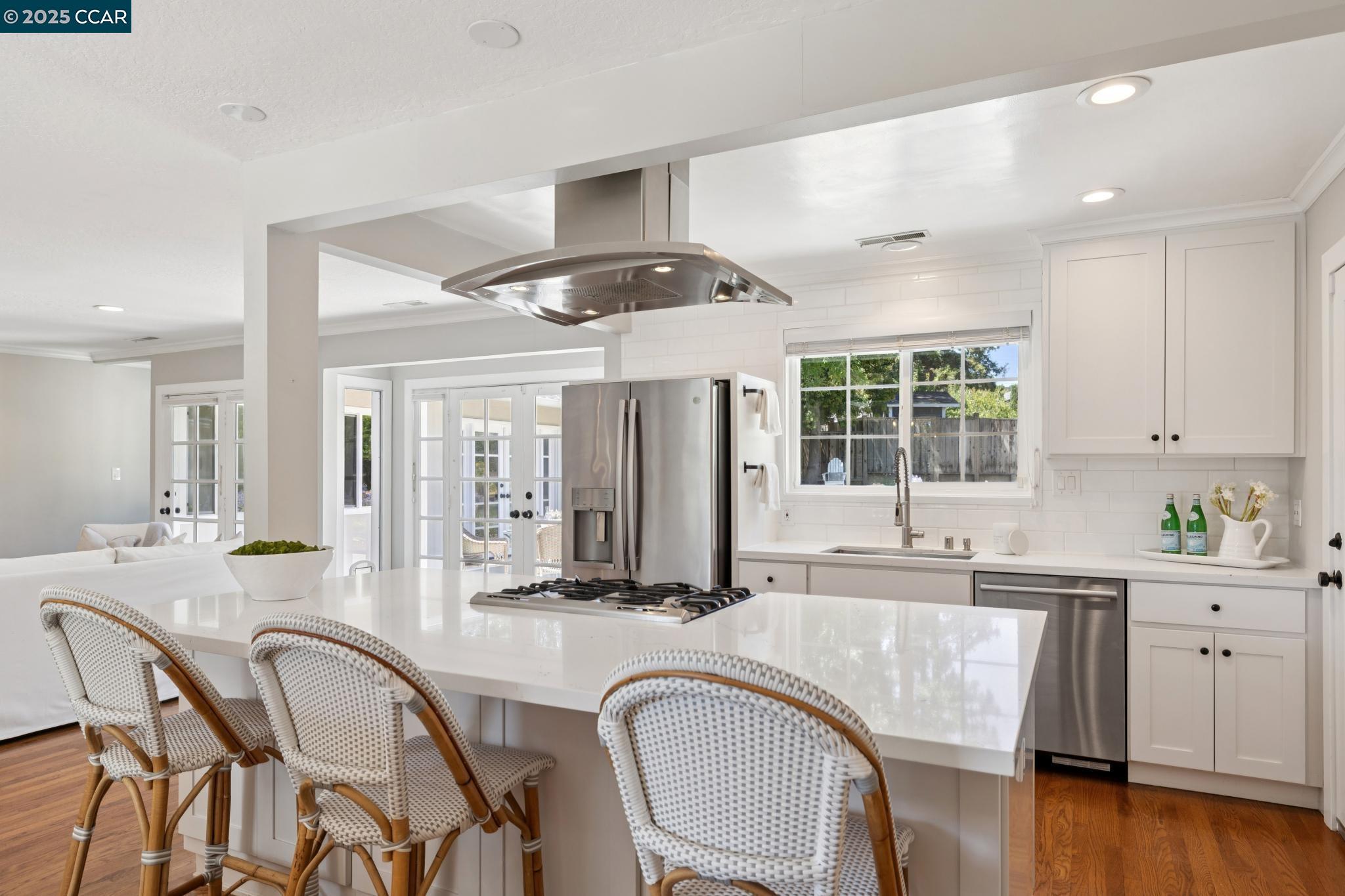 Detail Gallery Image 10 of 40 For 130 Wyatt Cir, Pleasant Hill,  CA 94523 - 3 Beds | 2 Baths