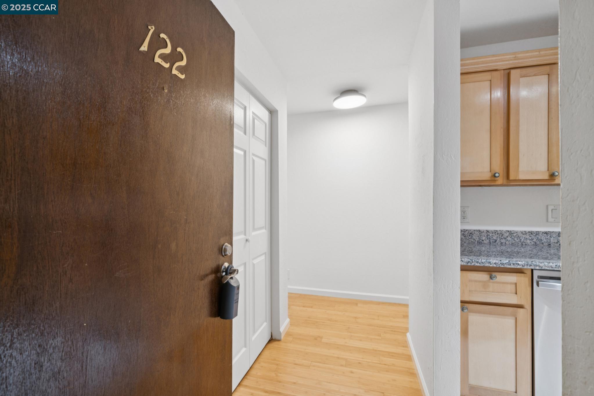 Photo #2: 41107578 Listing 