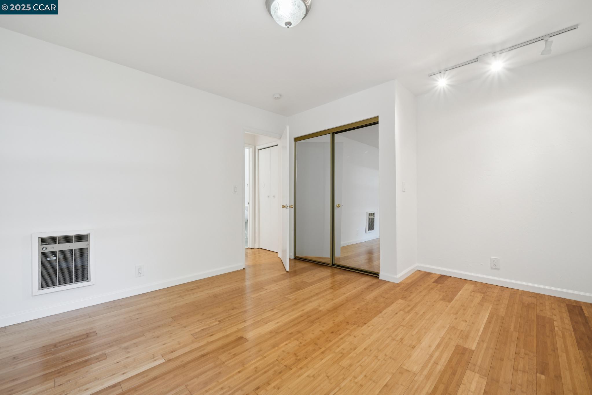 Photo #12: 41107578 Listing: Photo #12