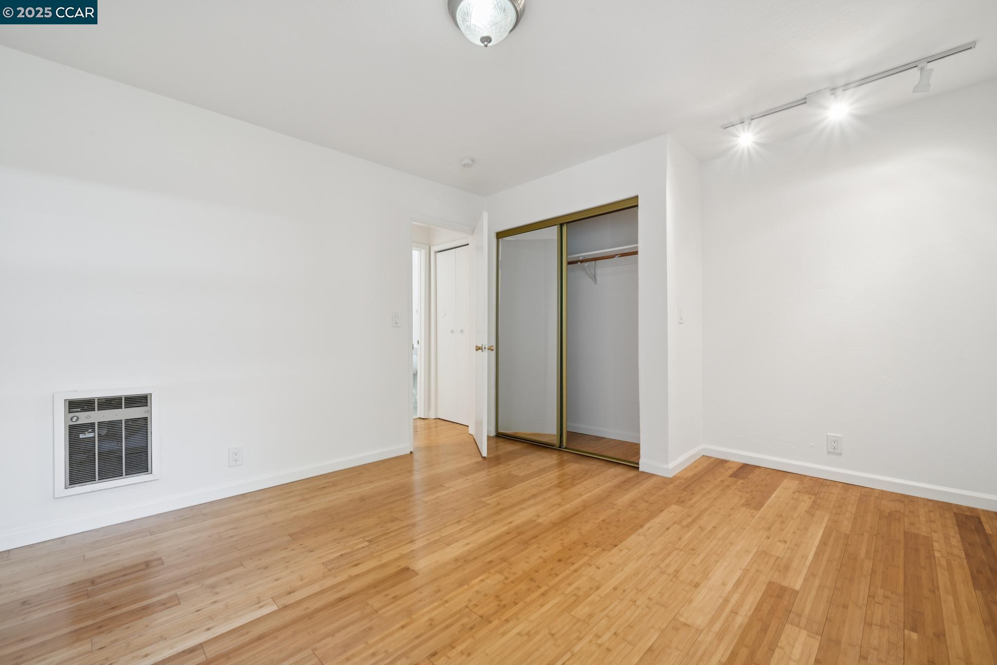 Photo #13: 41107578 Listing: Photo #13