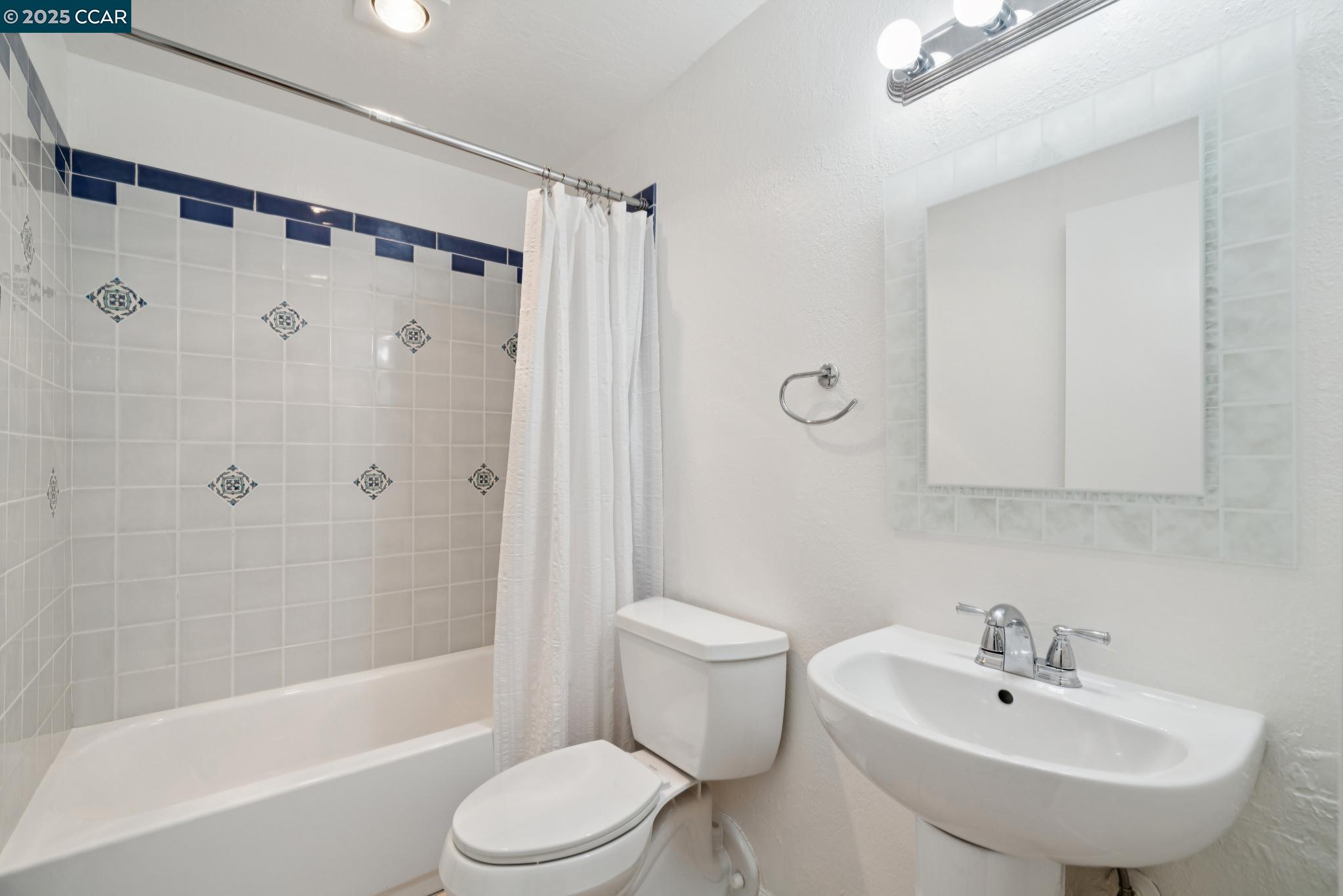 Photo #15: 41107578 Listing: Photo #15