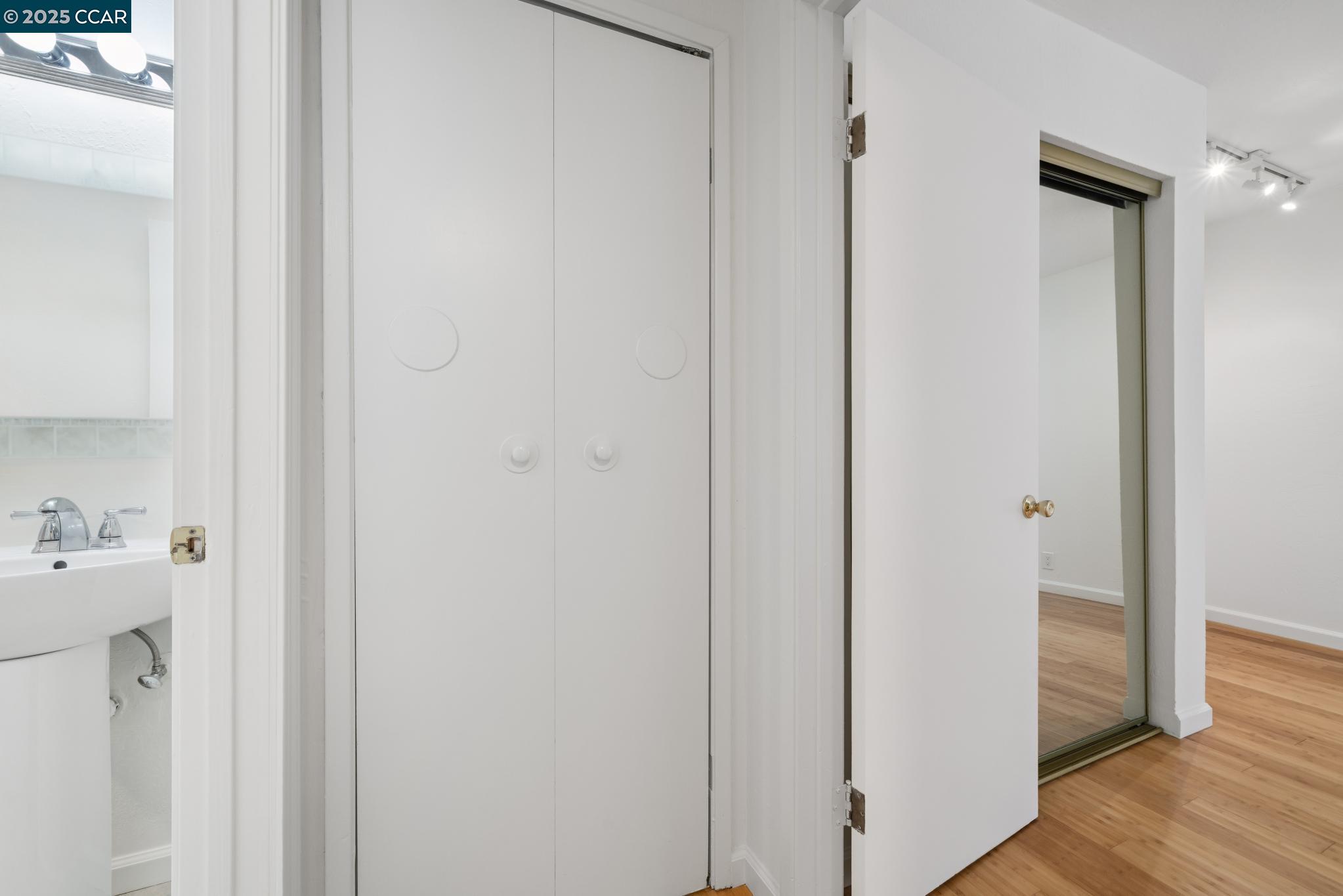Photo #16: 41107578 Listing: Photo #16