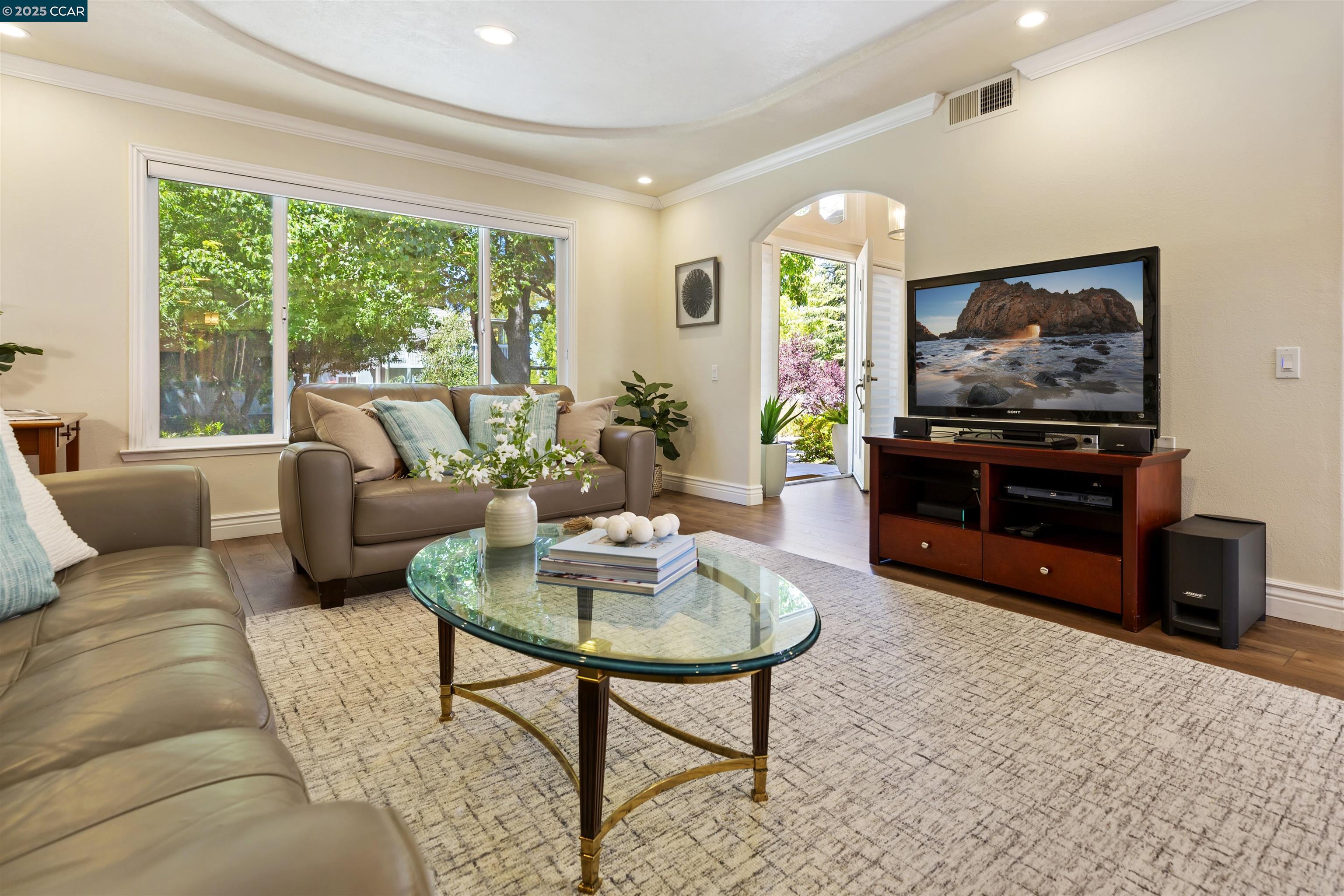 Photo #6: 41107580 Listing 