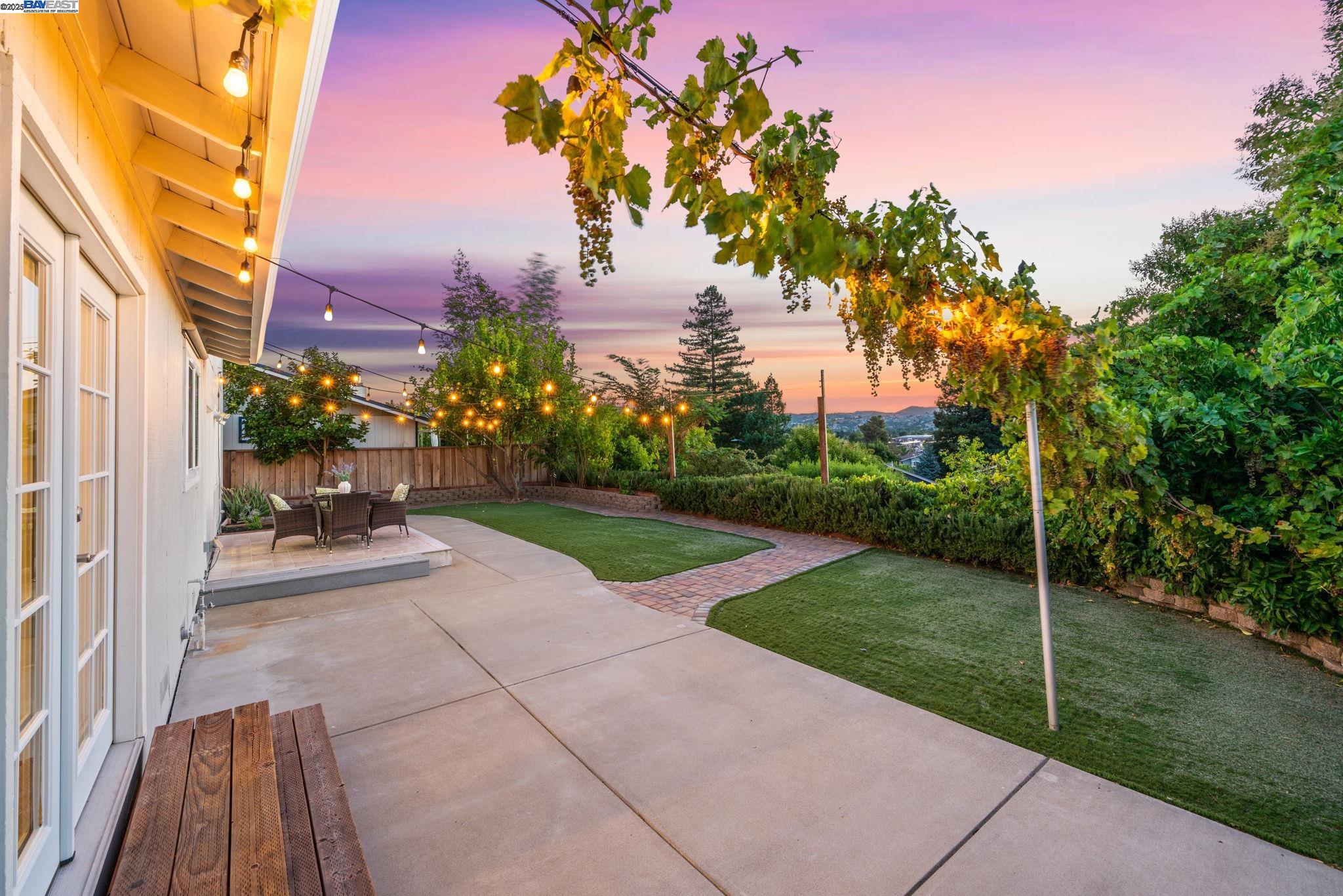 Detail Gallery Image 35 of 58 For 7638 Coral Way, Dublin,  CA 94568 - 4 Beds | 3 Baths