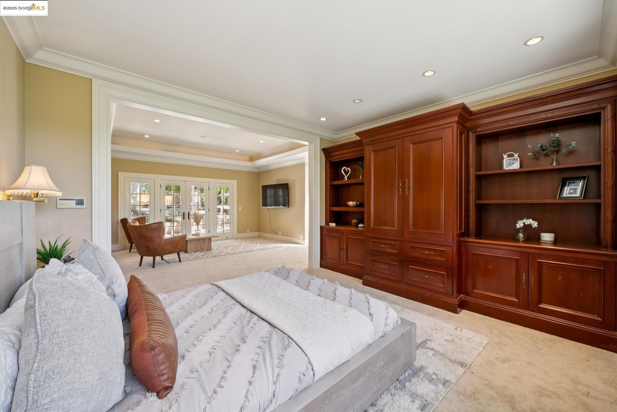 Detail Gallery Image 29 of 51 For 9 Burton Vista Ct, Lafayette,  CA 94549 - 6 Beds | 7/3 Baths