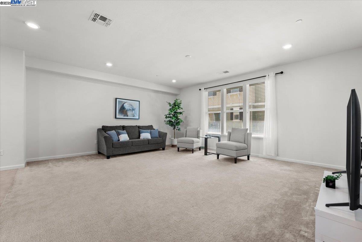 Photo #5: 41107583 Listing 