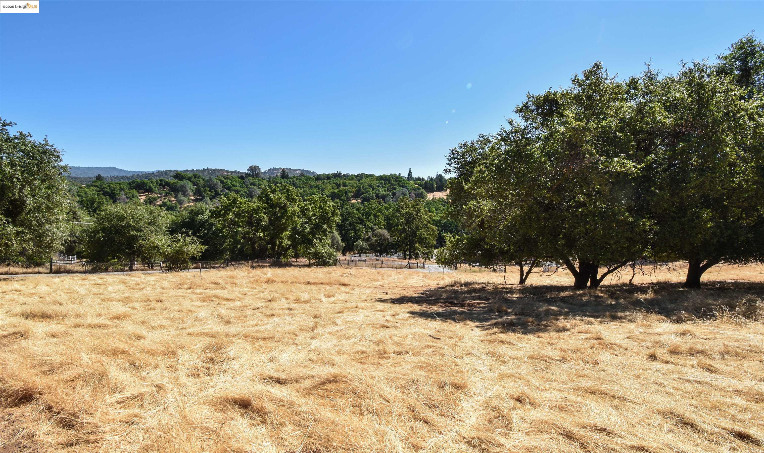 Detail Gallery Image 13 of 15 For 13893 Tuolumne Rd, Sonora,  CA 95370 - – Beds | – Baths