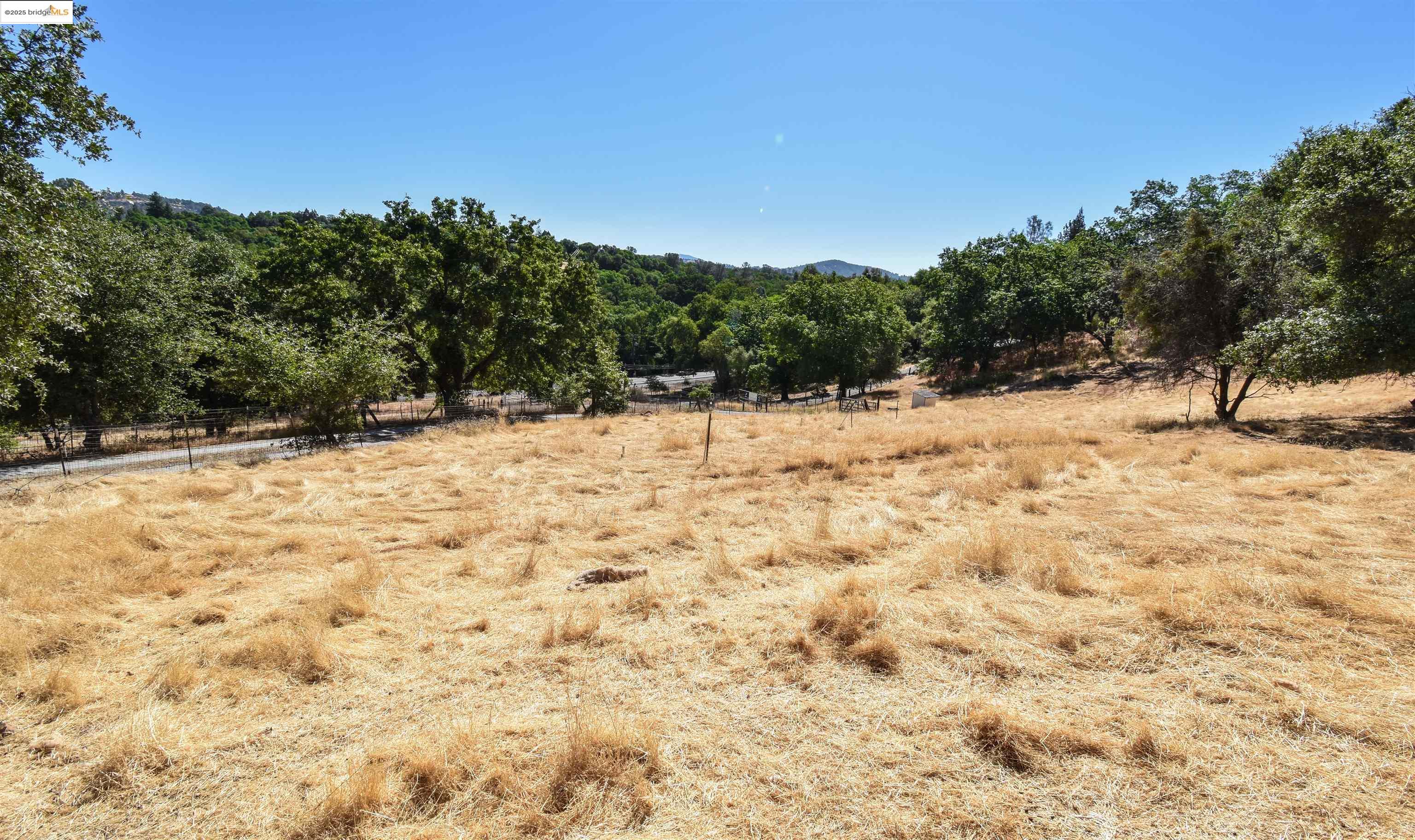 Detail Gallery Image 9 of 15 For 13893 Tuolumne Rd, Sonora,  CA 95370 - – Beds | – Baths