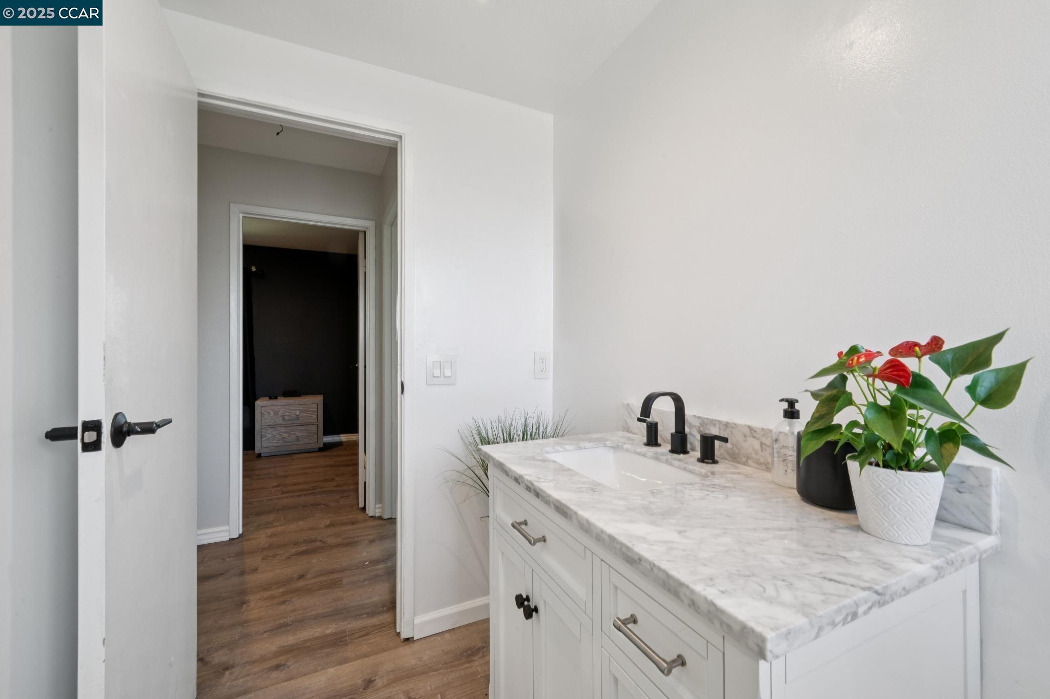 Detail Gallery Image 21 of 39 For 3718 Northpark Ct, Concord,  CA 94519 - 4 Beds | 3 Baths