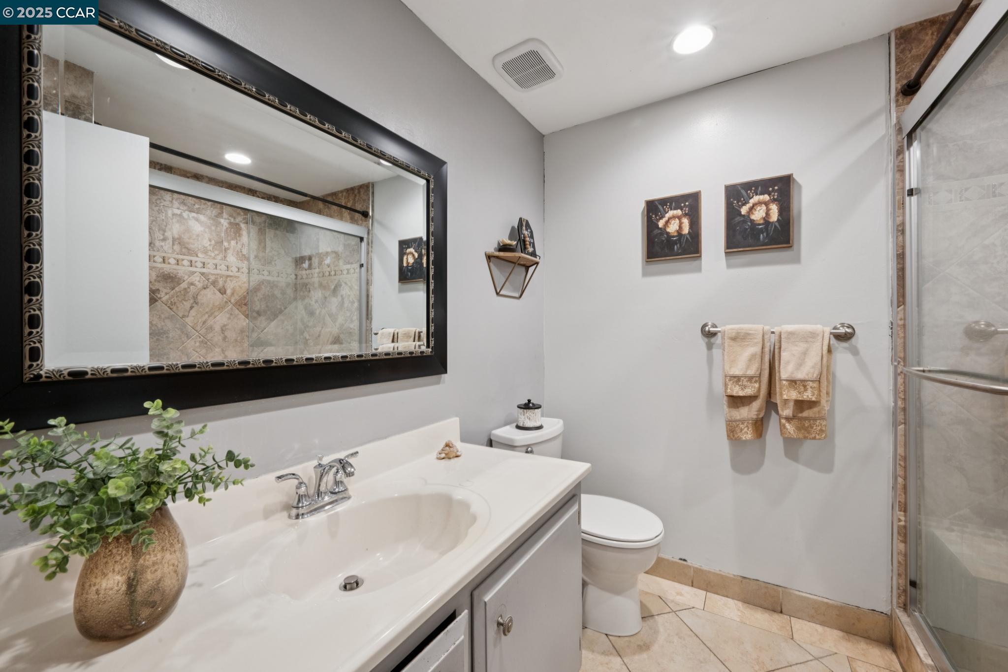 Detail Gallery Image 22 of 39 For 3718 Northpark Ct, Concord,  CA 94519 - 4 Beds | 3 Baths